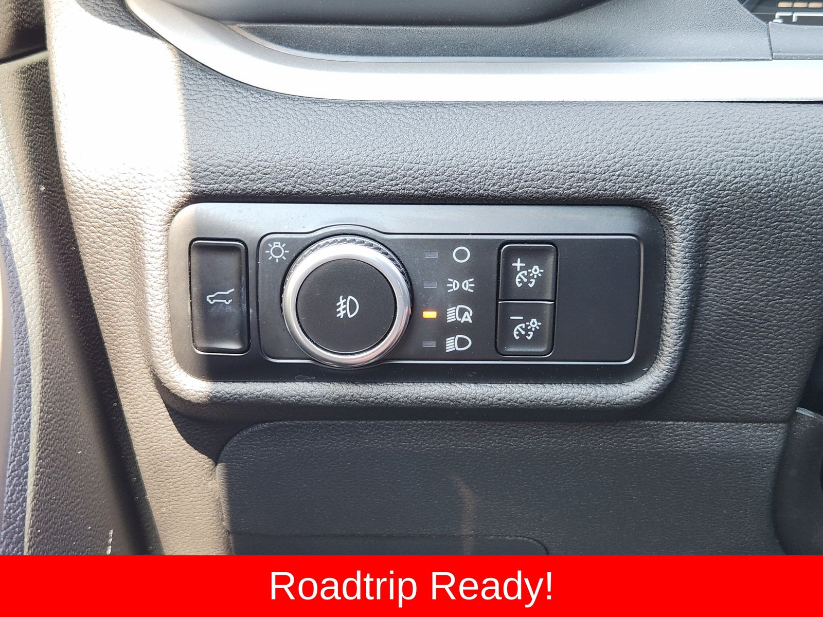 Used 2024 Black Metallic Ford XLT image 31