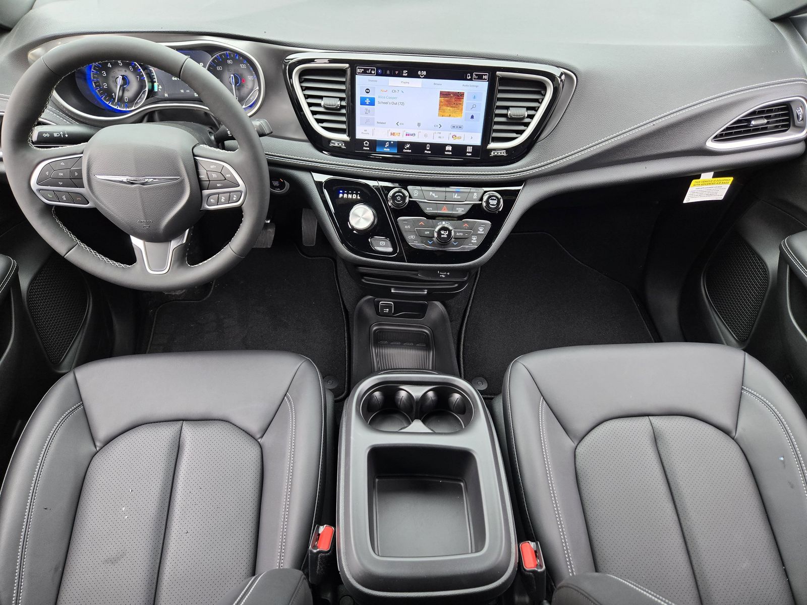 New 2026 Diamond Black Crystal Pearlcoat Chrysler SELECT AWD image 25