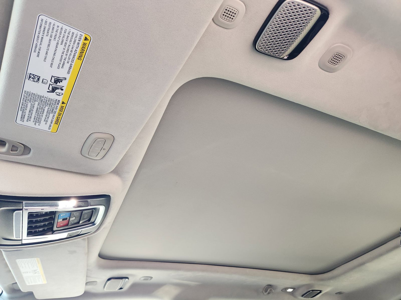 New 2026 Ivory White Tri-Coat Pearlcoat Ram TUNGSTEN CREW CAB 4X4 image 29