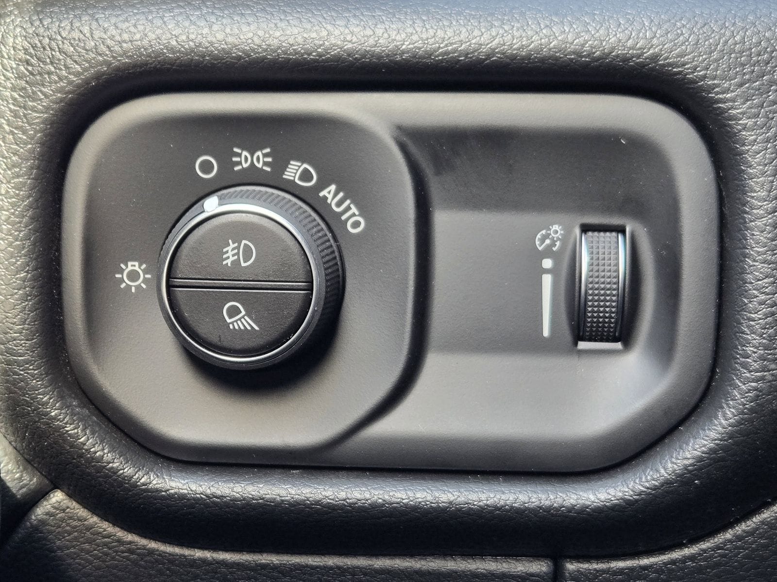 New 2026 Molten Red Pearlcoat Ram TRADESMAN CREW CAB 4X4 6