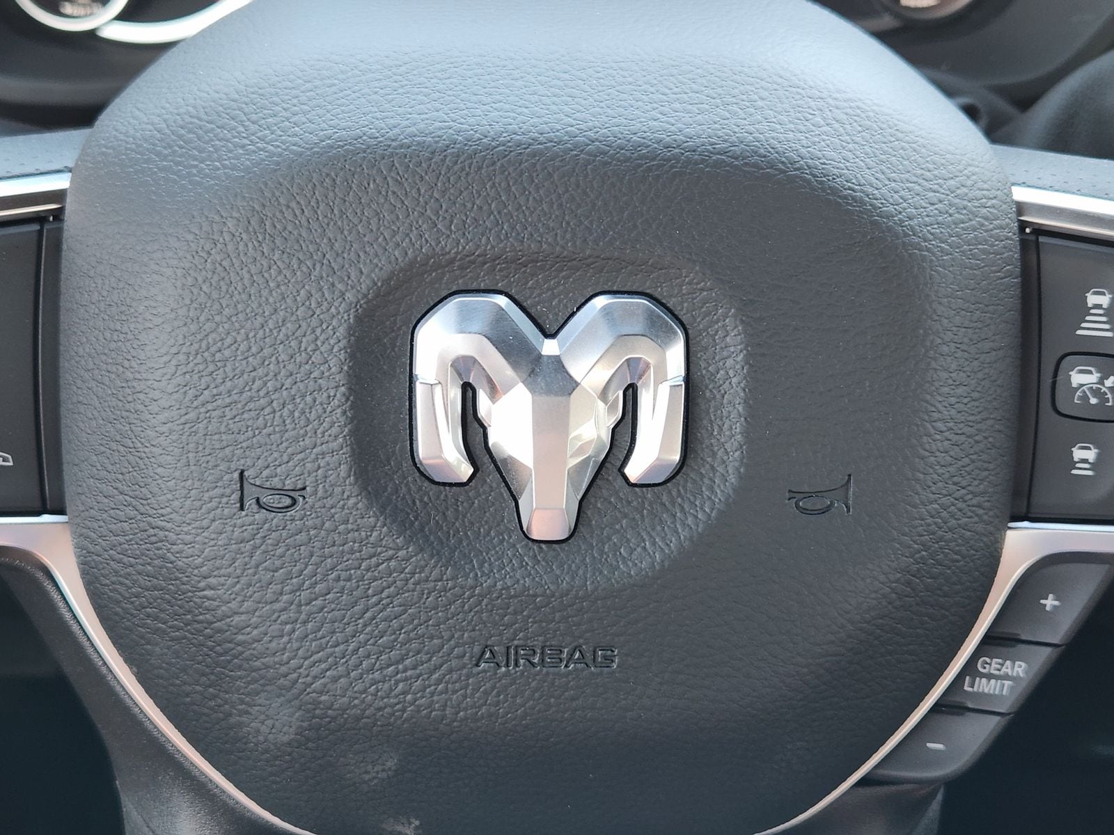 New 2026 Diamond Black Crystal Pearlcoat Ram TRADESMAN CREW CAB 4X4 6