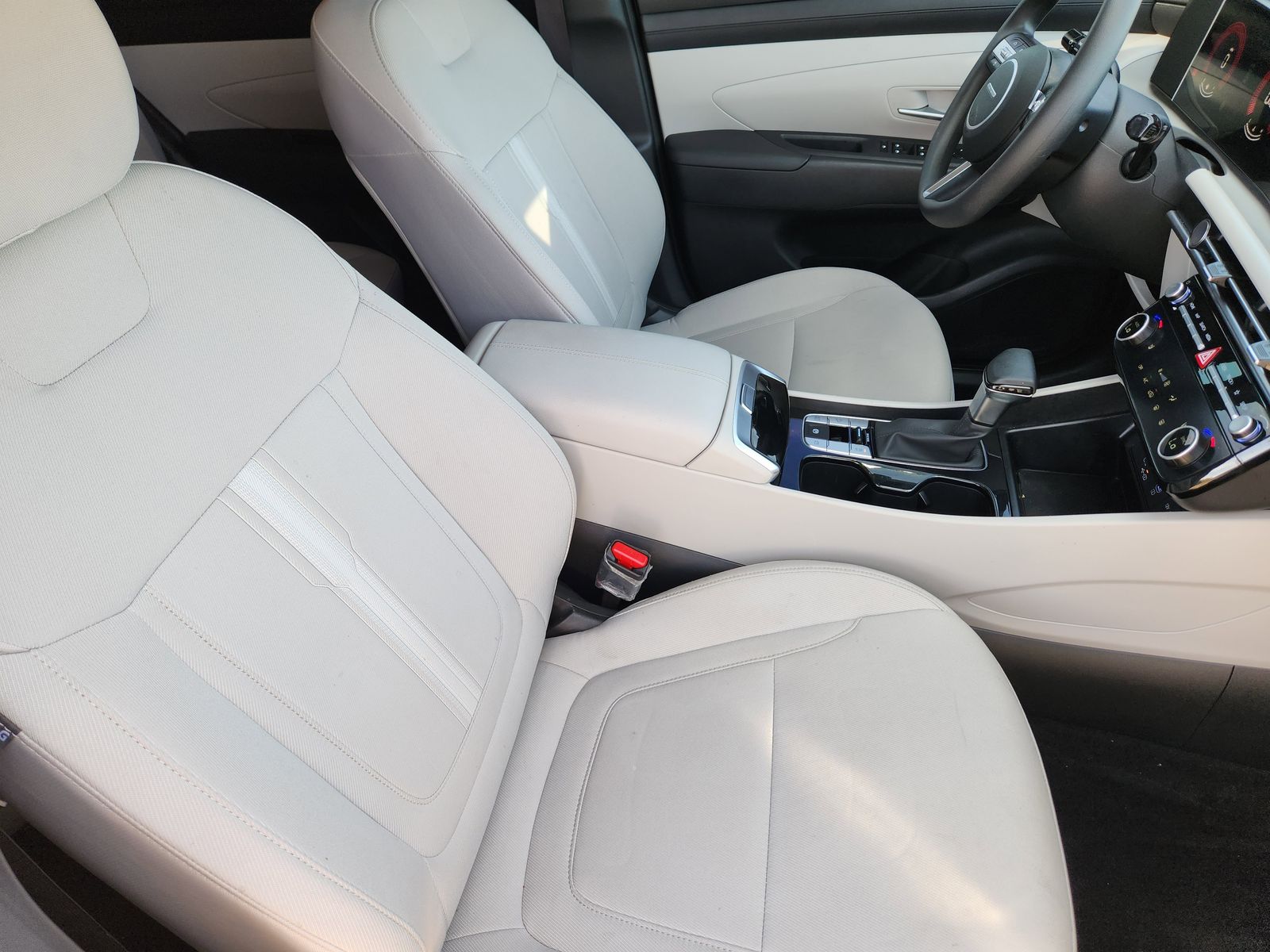 Used 2026 Hampton Gray Hyundai SEL image 22