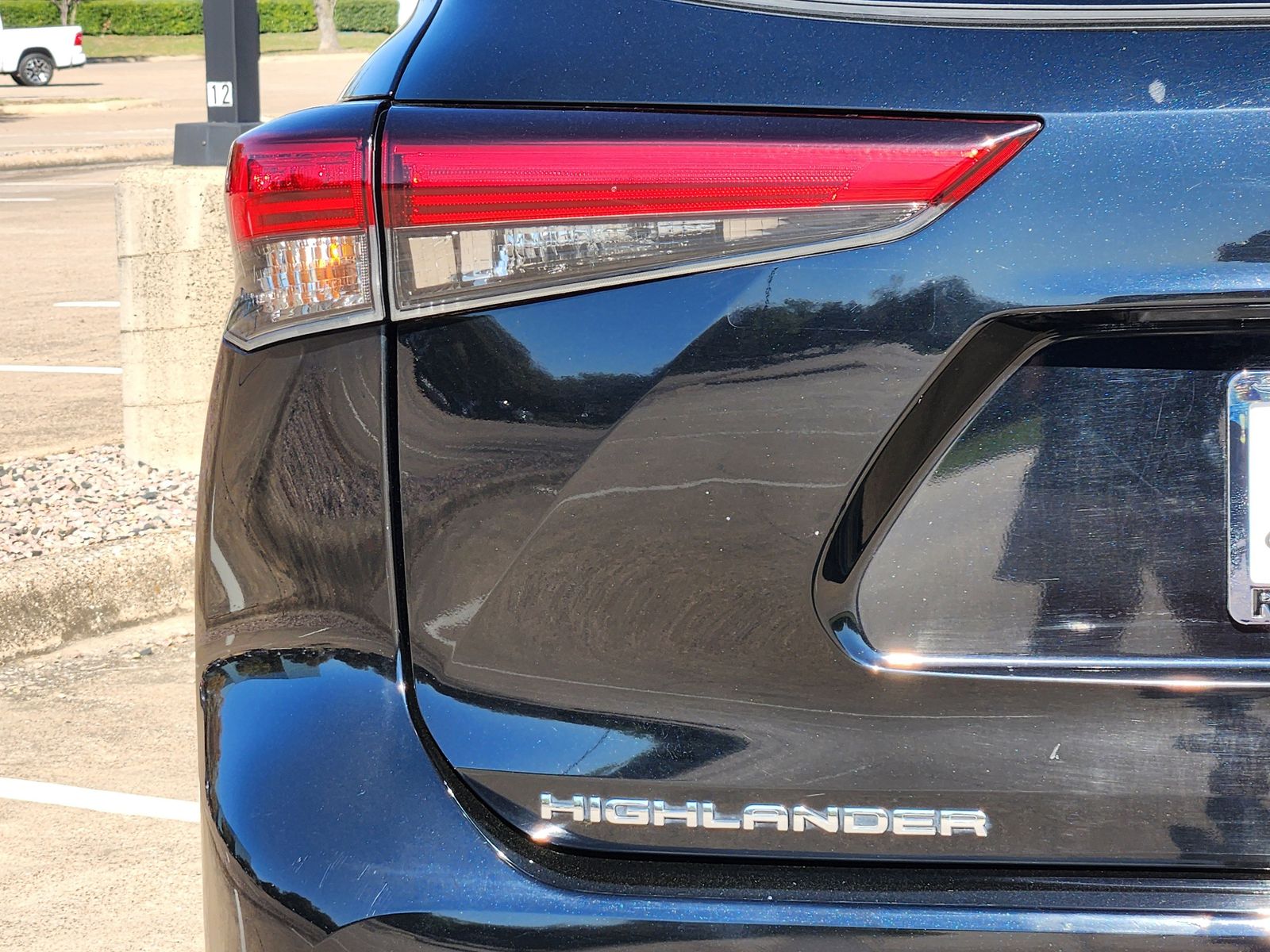 Used 2021 Midnight Black Toyota XLE image 15