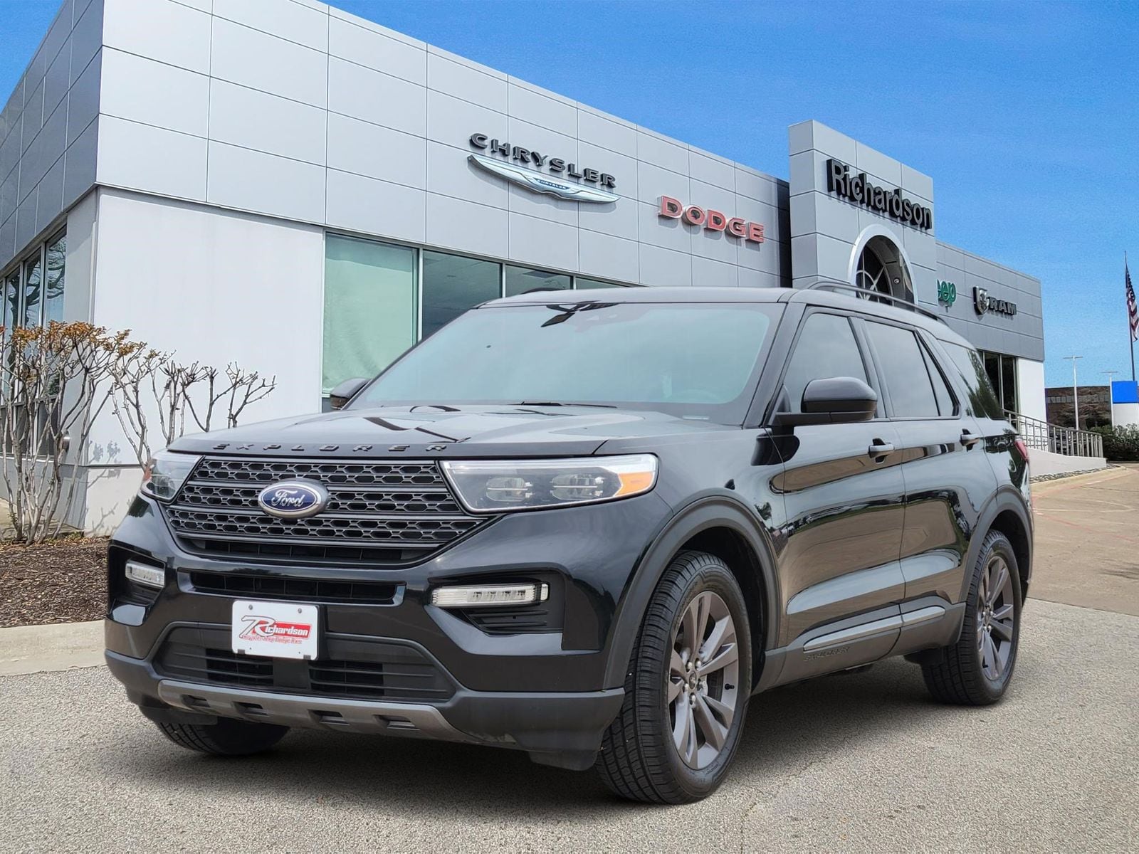 Vehicle Image 2