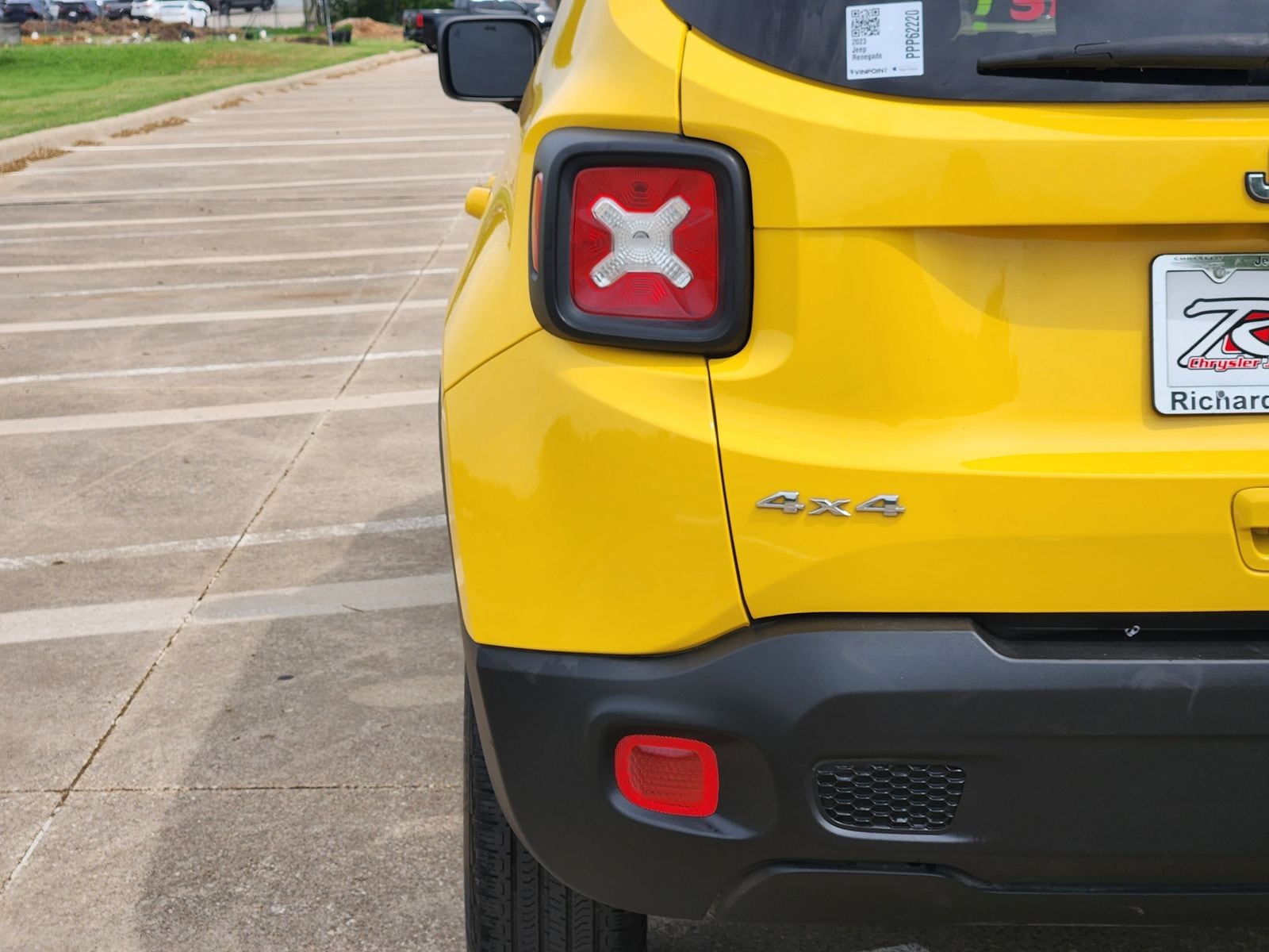Used 2023 Solar Yellow Jeep Latitude image 8