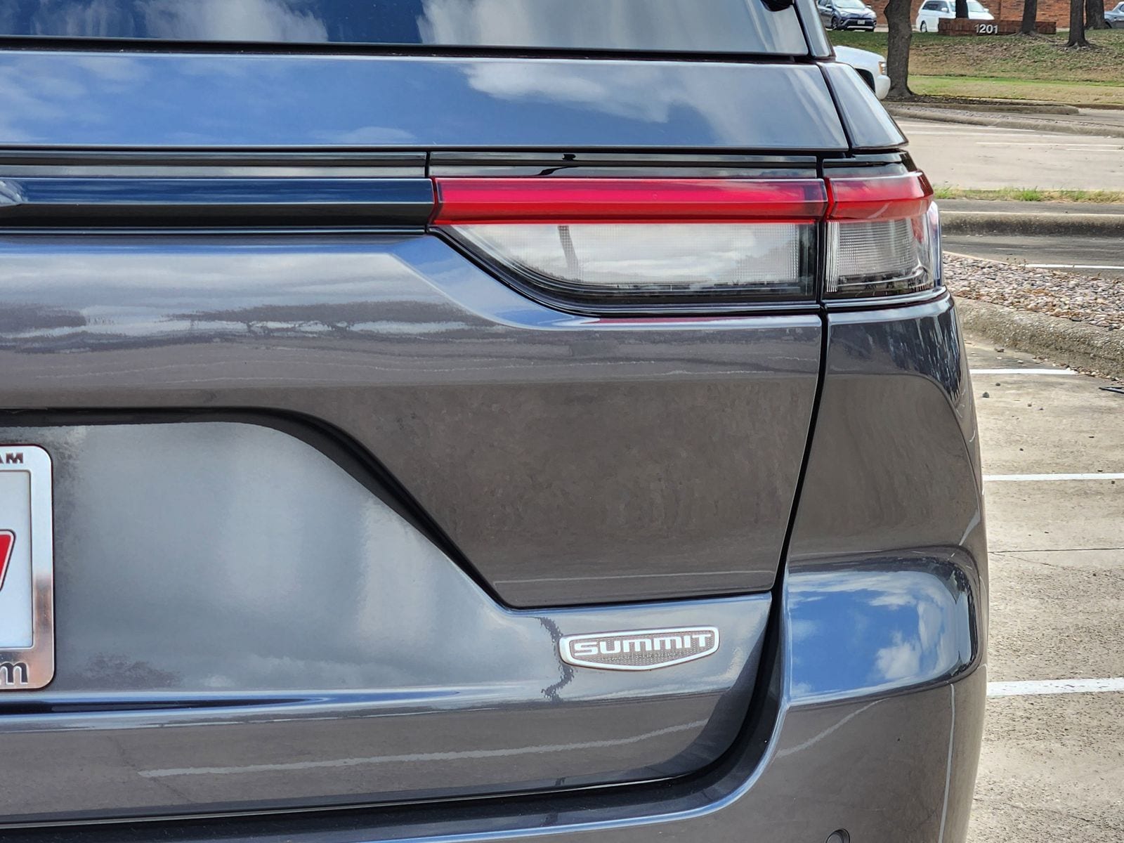 Certified Used 2024 Baltic Gray Jeep Summit image 16