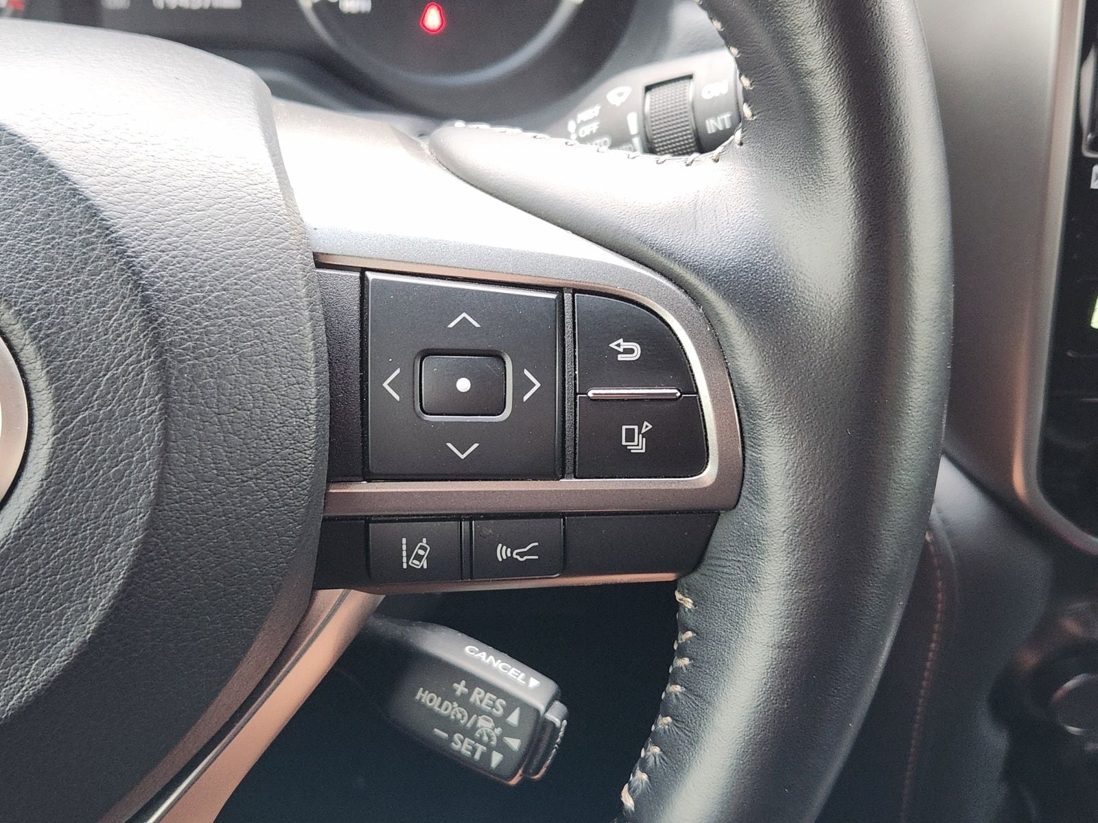 Used 2023 Nebula Gray Pearl Lexus  image 39