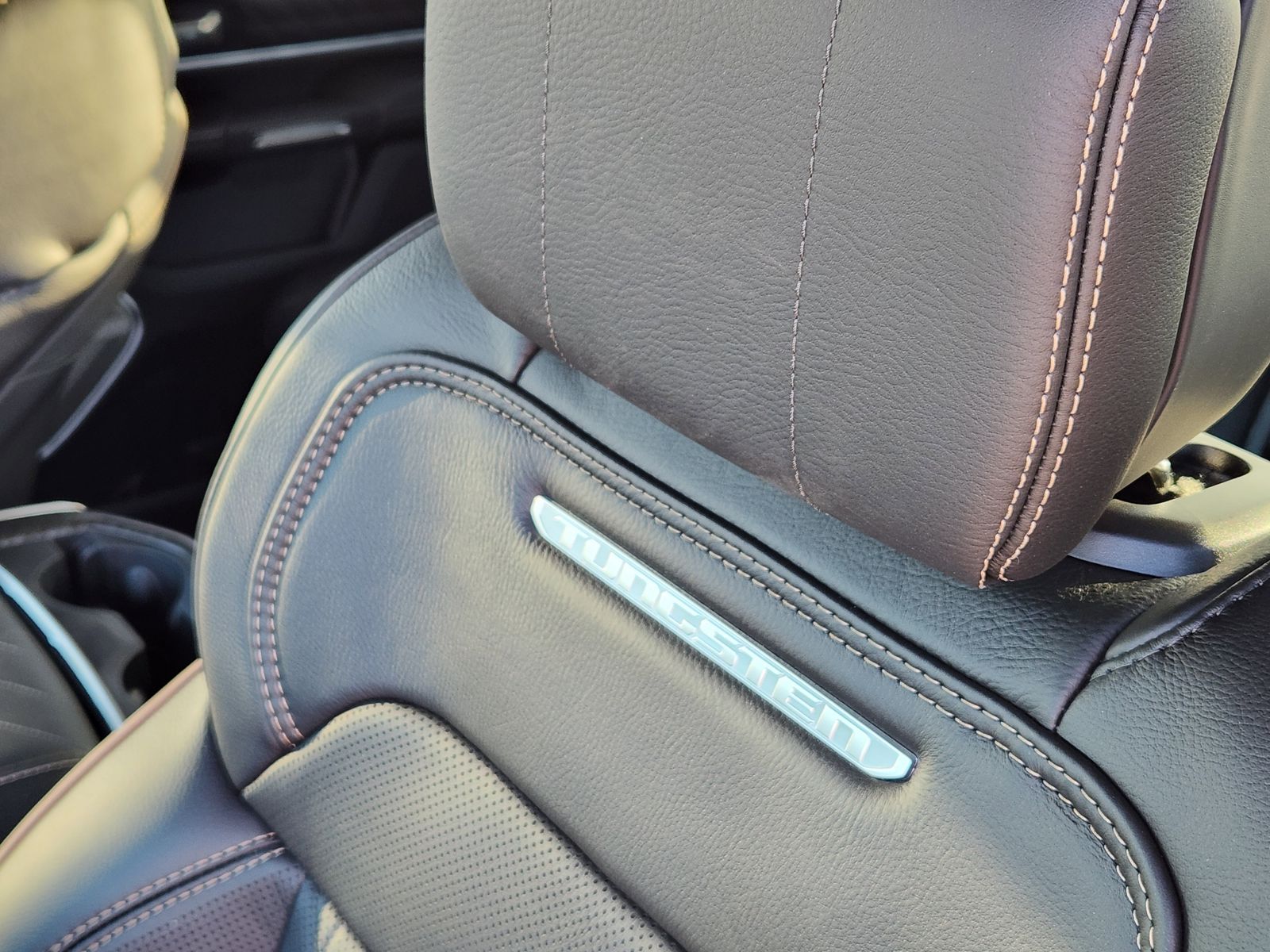 New 2026 Ivory White Tri-Coat Pearlcoat Ram TUNGSTEN CREW CAB 4X4 image 17