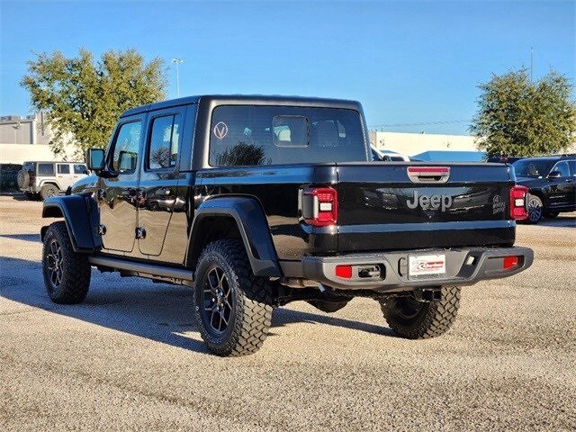 2025 Jeep Gladiator Willys photo 4