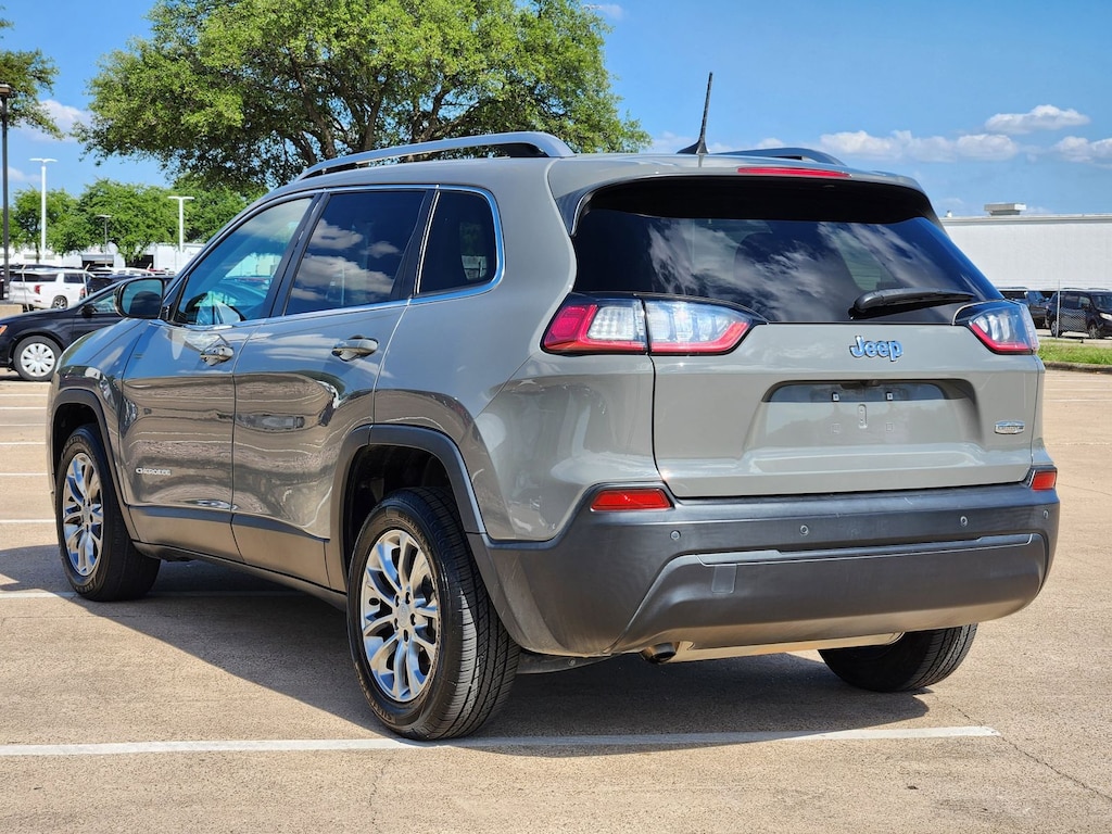 Used 2021 Jeep Cherokee Latitude Plus SUV