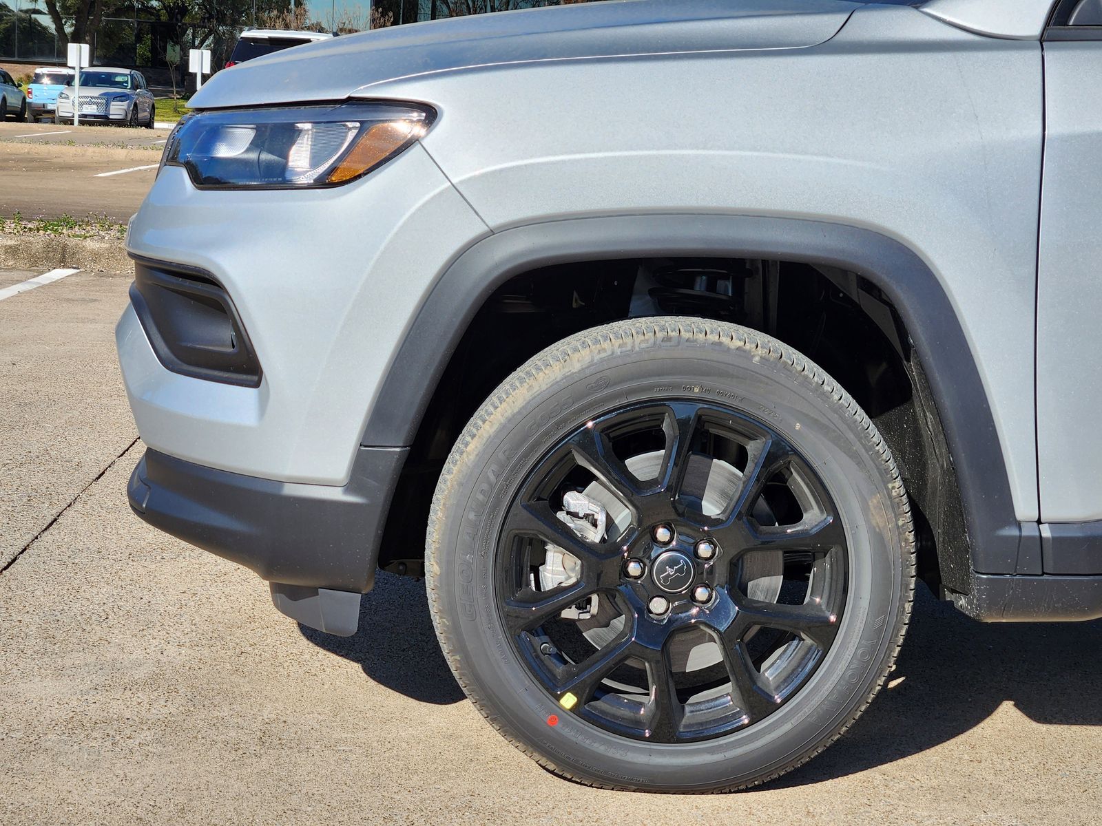 New 2026 Silver Zynith Jeep LATITUDE ALTITUDE 4X4 image 9