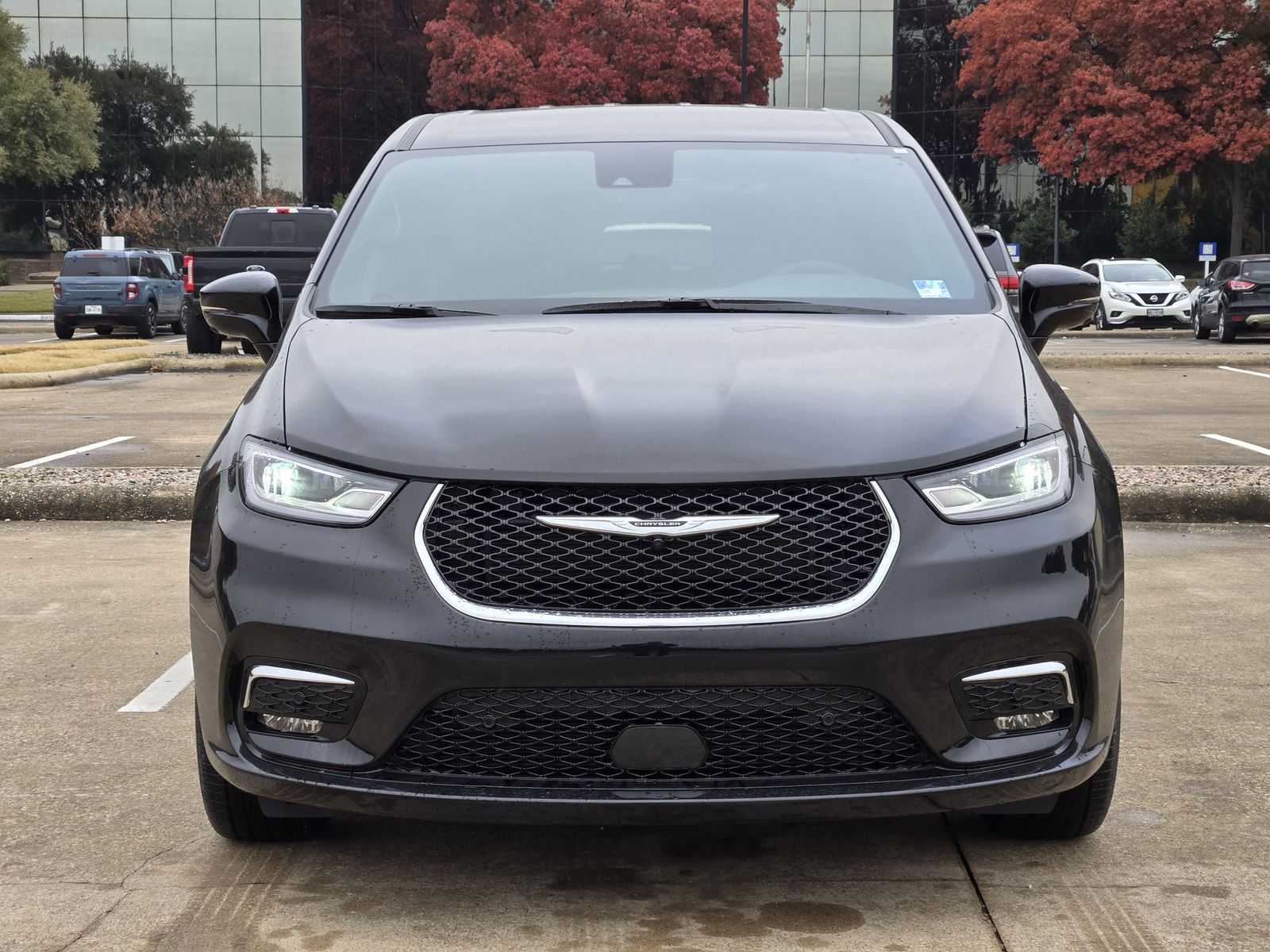 New 2026 Diamond Black Crystal Pearlcoat Chrysler SELECT AWD image 7