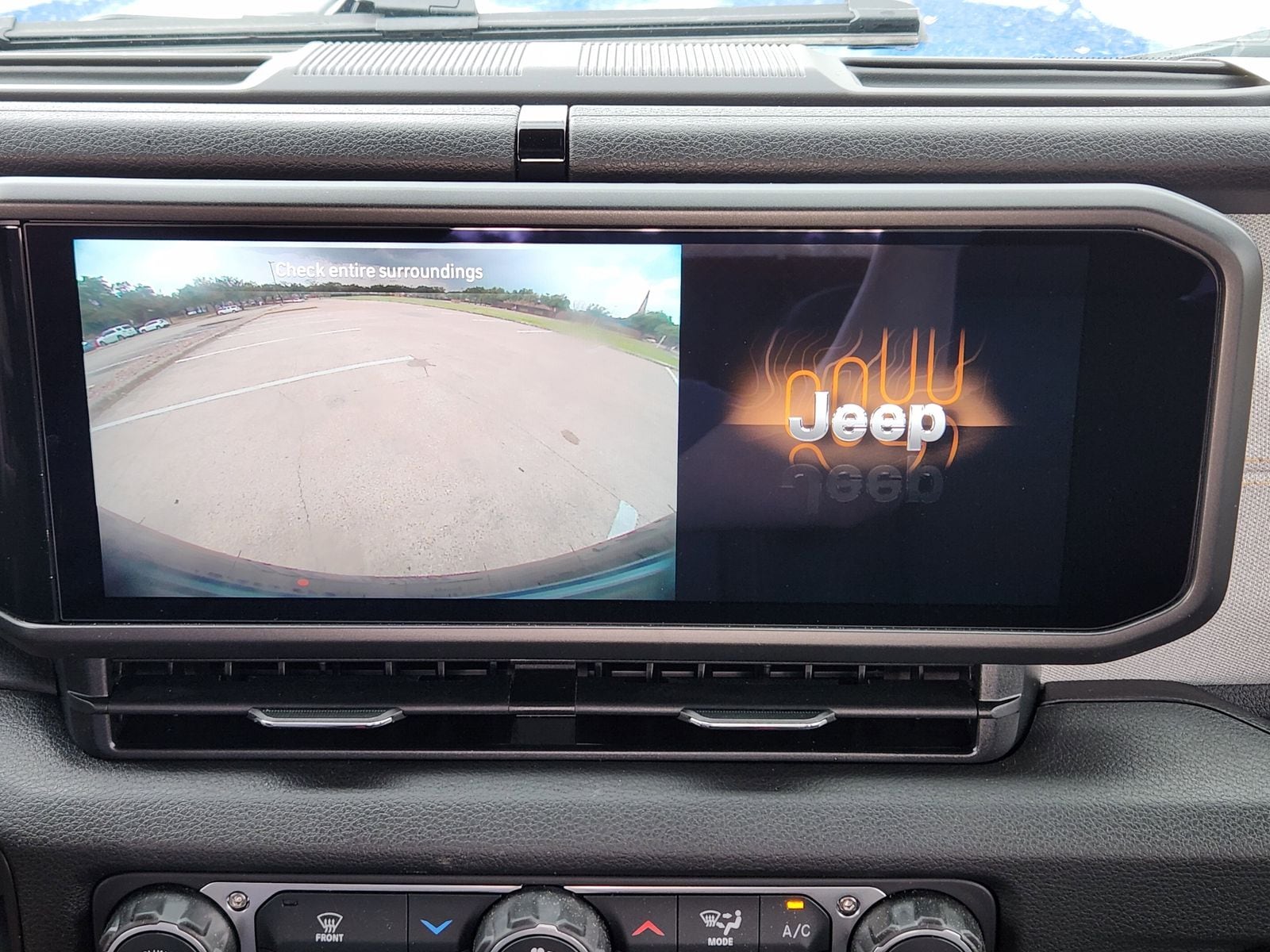 New 2026 Hydro Blue Pearlcoat Jeep 2-DOOR SPORT image 25