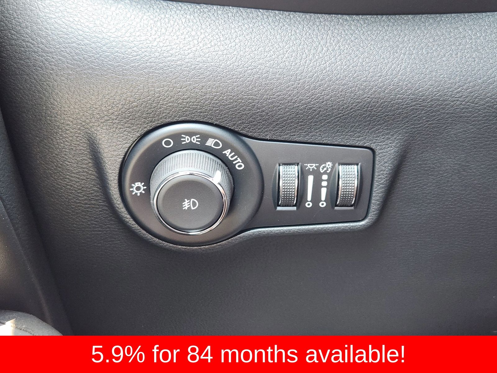 New 2026 Bright White Jeep LATITUDE ALTITUDE 4X4 image 30