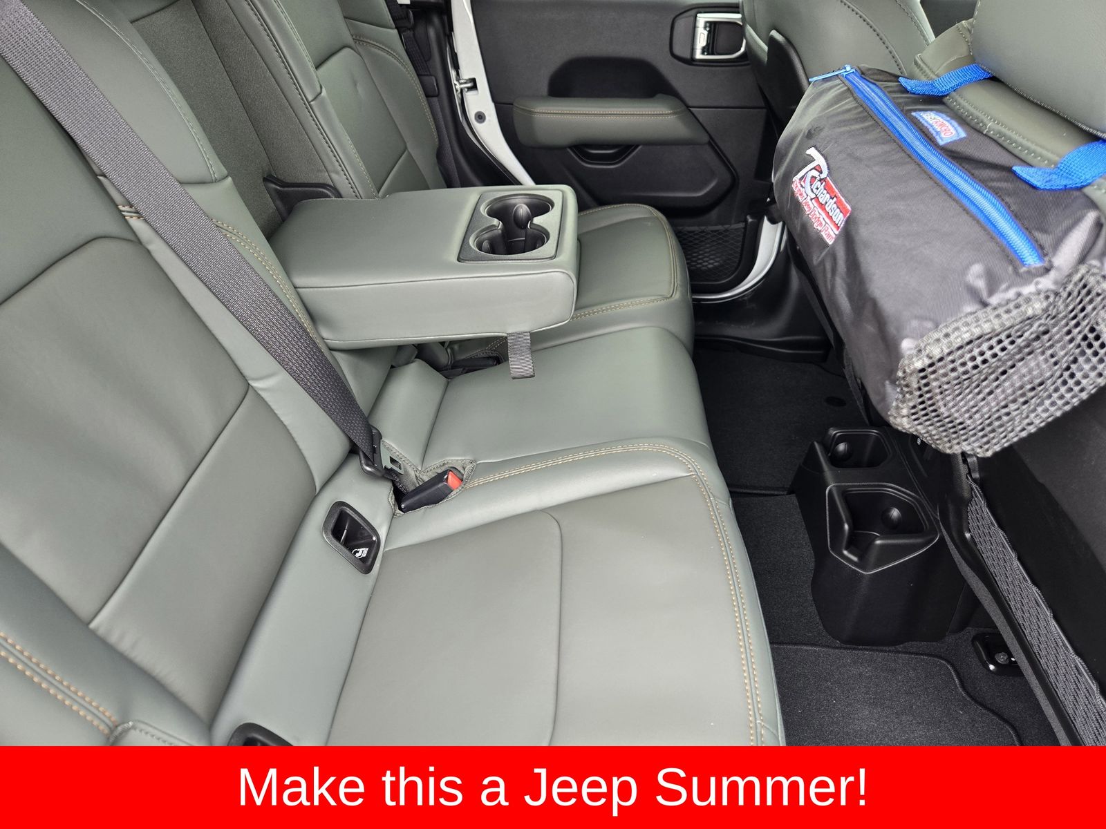 New 2026 Bright White Jeep MOJAVE X 4X4 image 39
