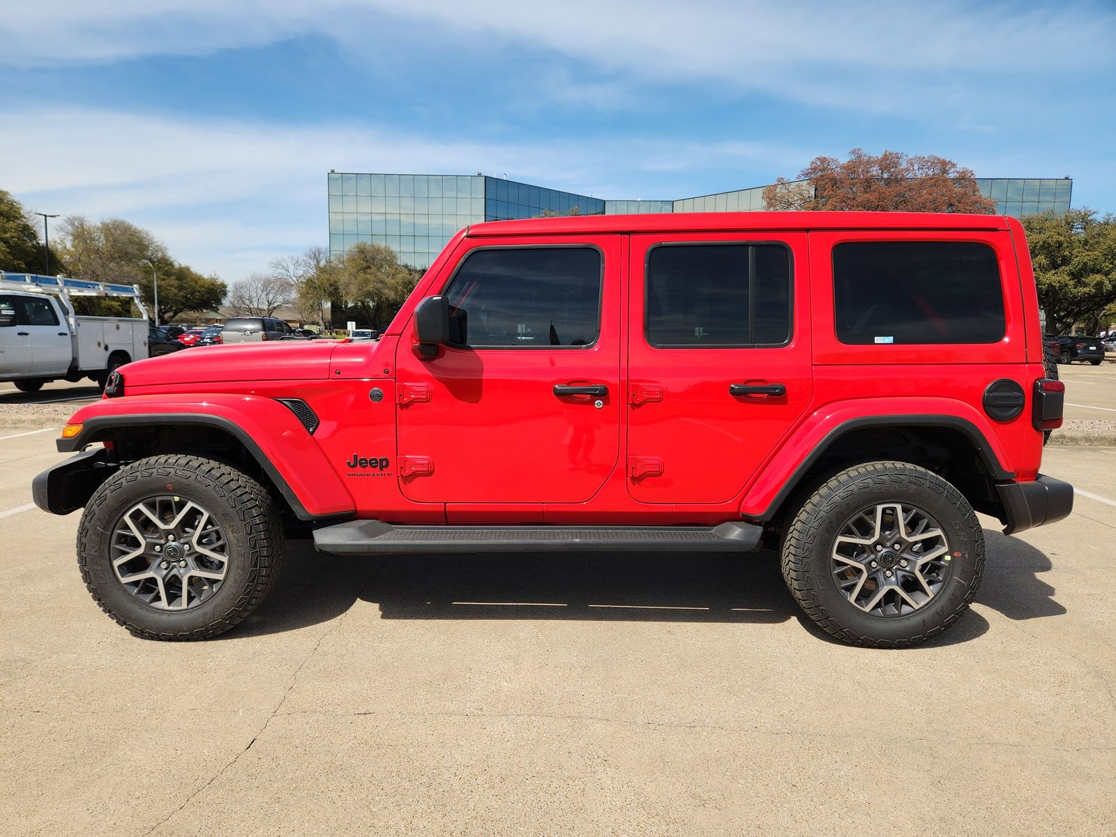 New 2026 Firecracker Red Jeep 4-DOOR SAHARA image 3