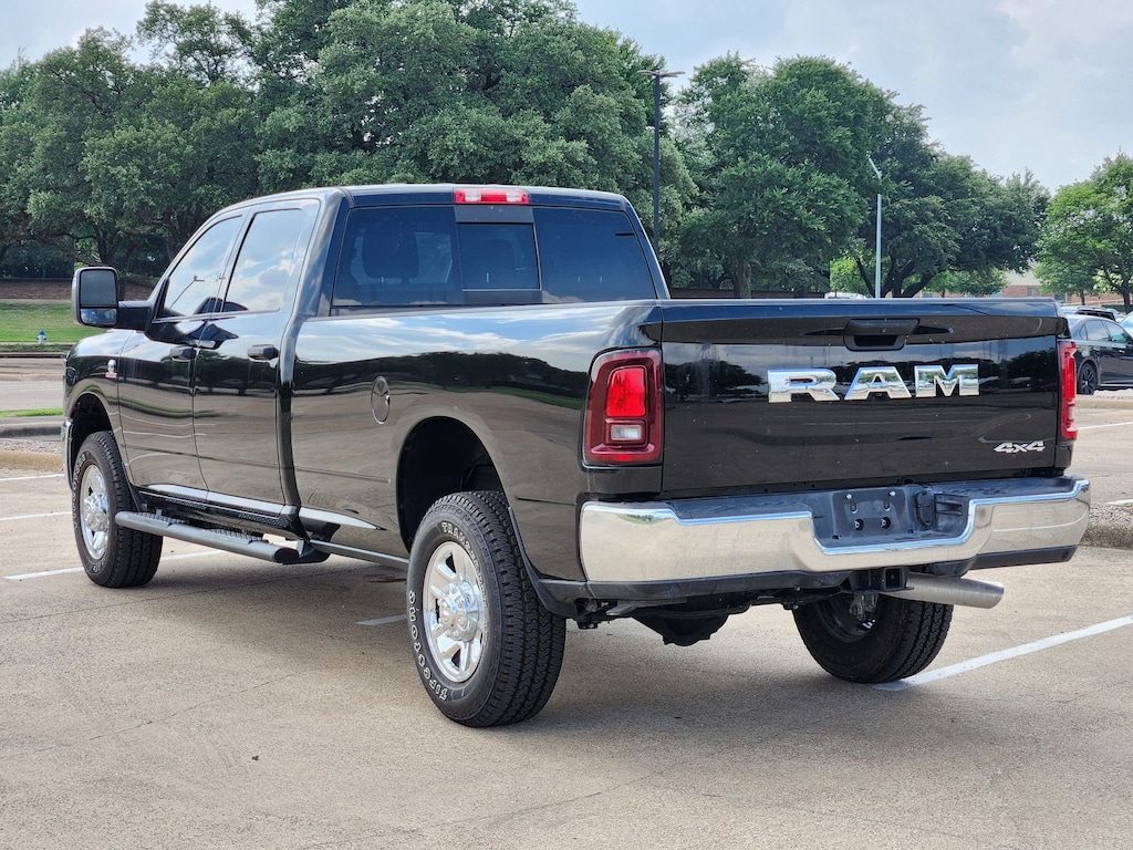 New 2026 Ram 2500 TRADESMAN CREW CAB 4X4 8' BOX Pickup