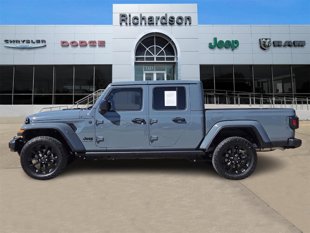Certified 2025 Jeep Gladiator Sport Truck Crew Cab