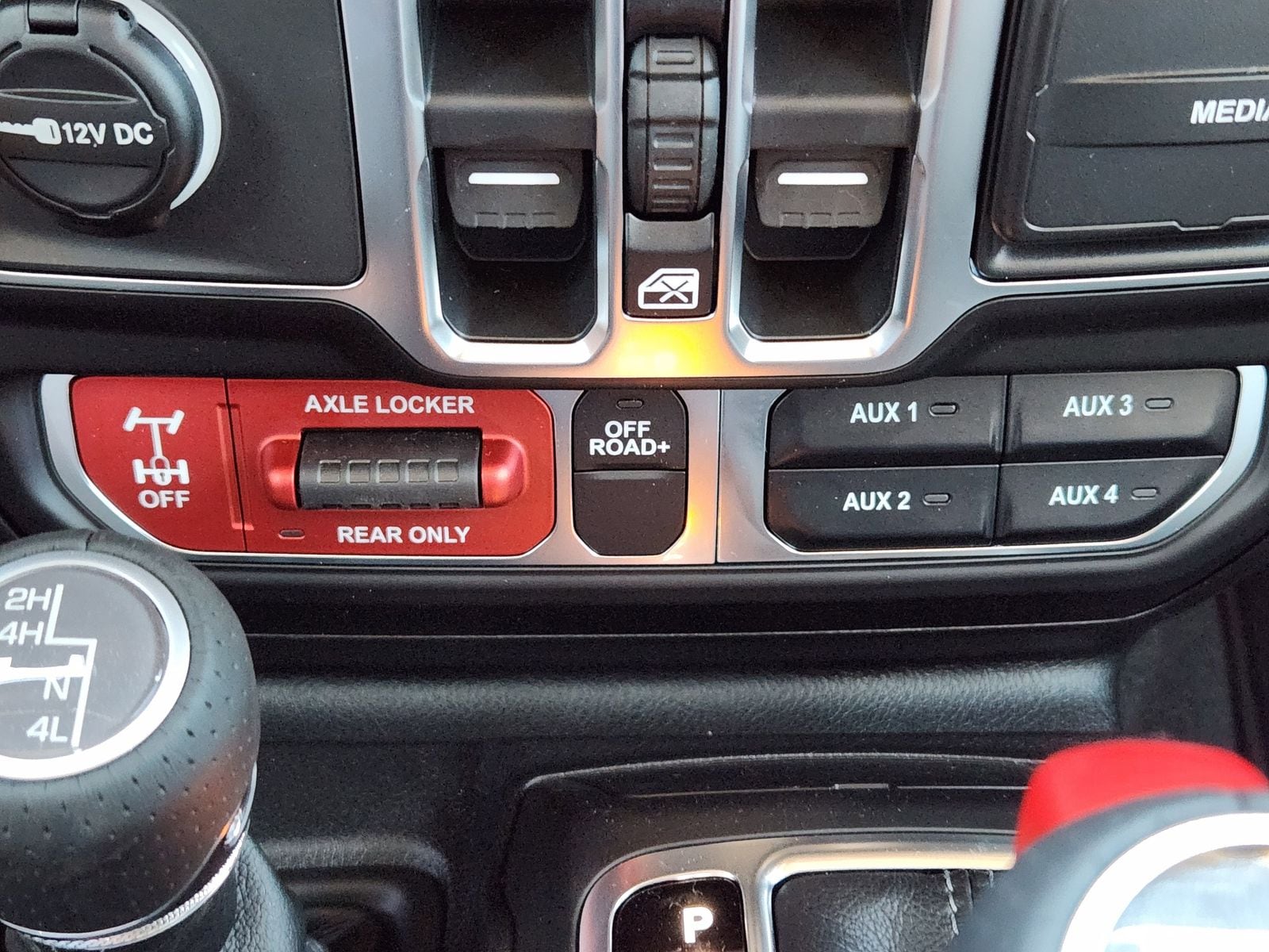 New 2026 Black Jeep MOJAVE 4X4 image 27