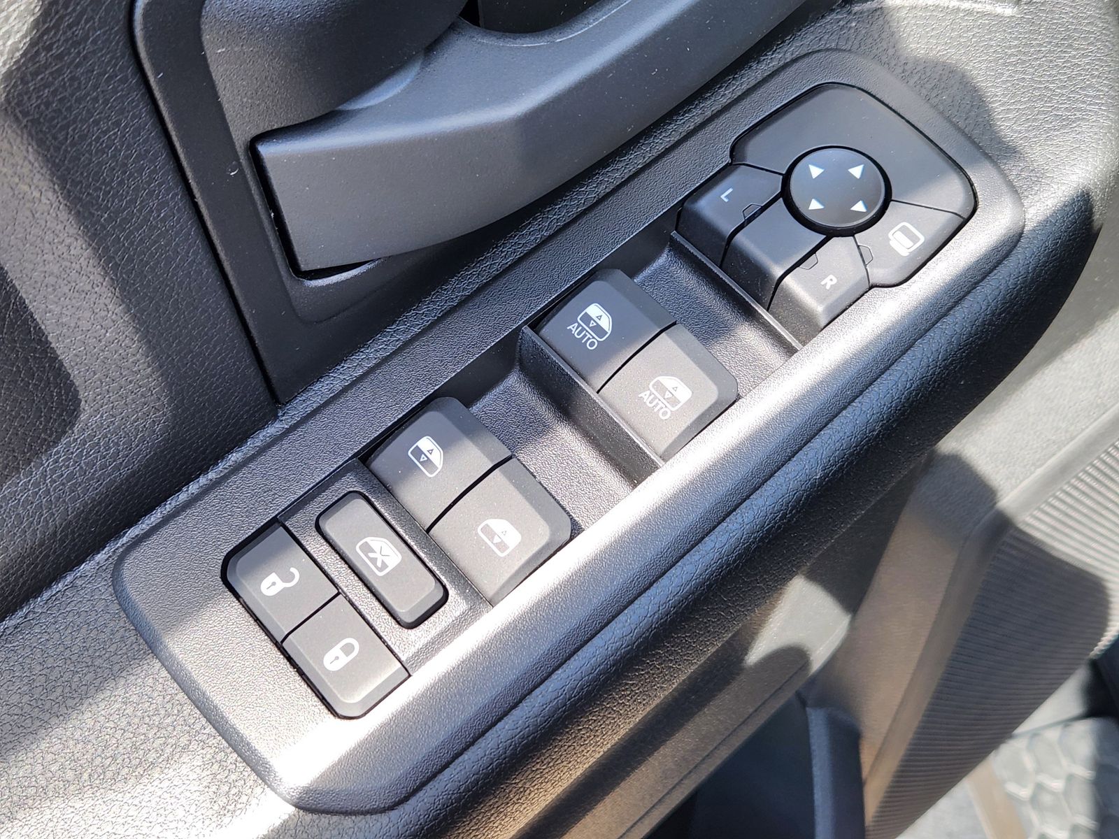 New 2026 Diamond Black Crystal Pearlcoat Ram TRADESMAN CREW CAB 4X4 6