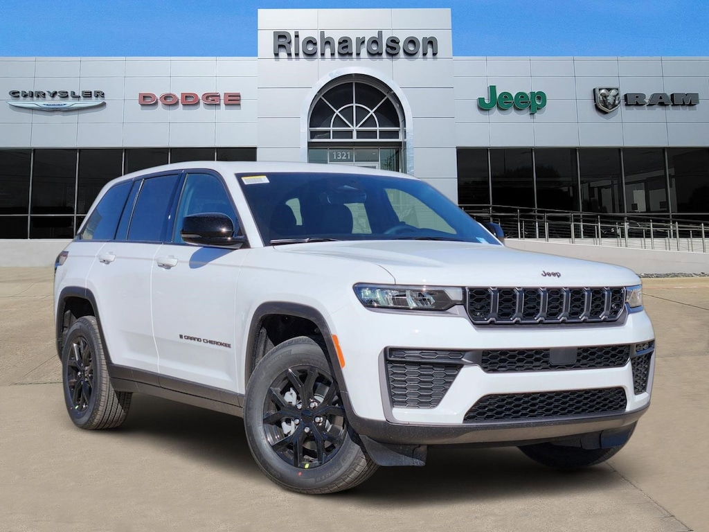 New 2026 Jeep Grand Cherokee LAREDO ALTITUDE 4X4 Sport Utility