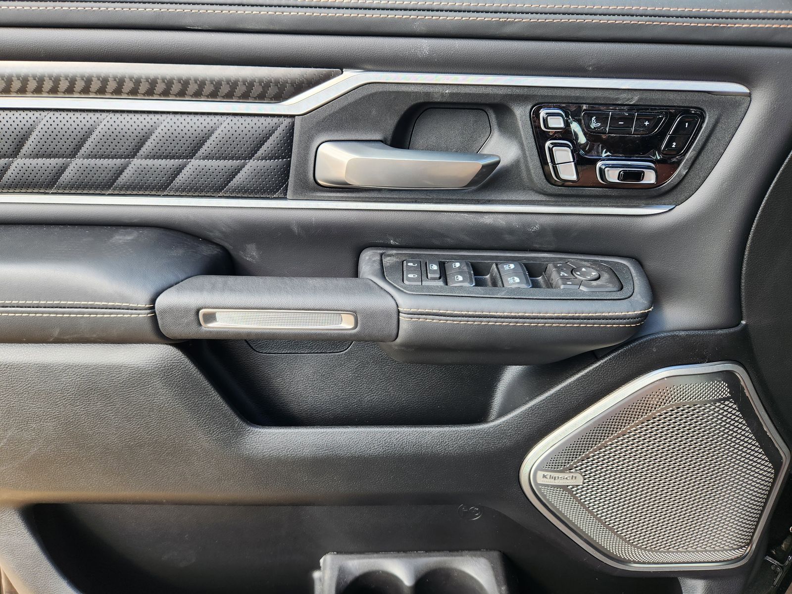 New 2026 Diamond Black Crystal Pearlcoat Ram TUNGSTEN CREW CAB 4X4 image 34