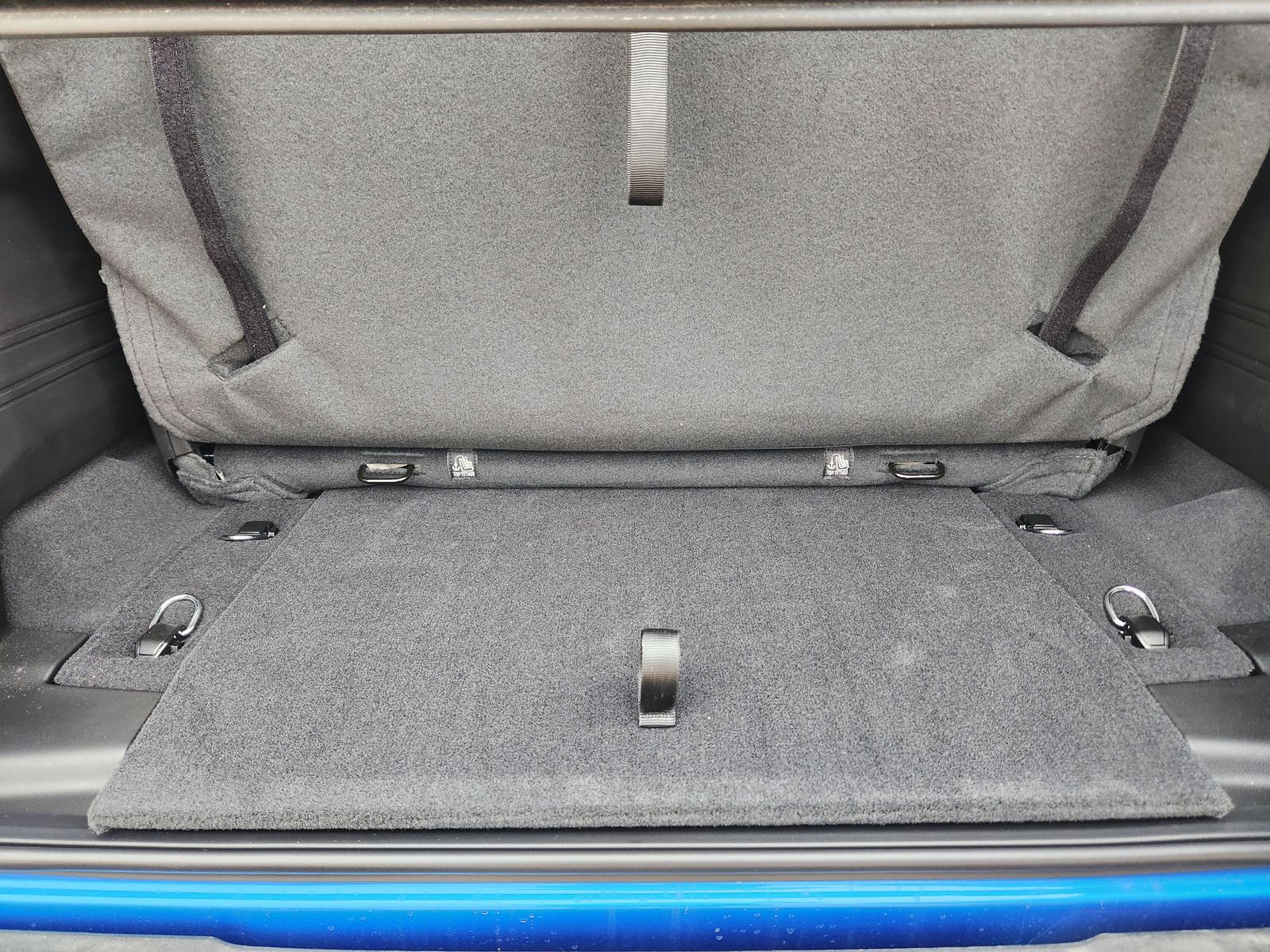 New 2026 Hydro Blue Pearlcoat Jeep 2-DOOR SPORT image 41