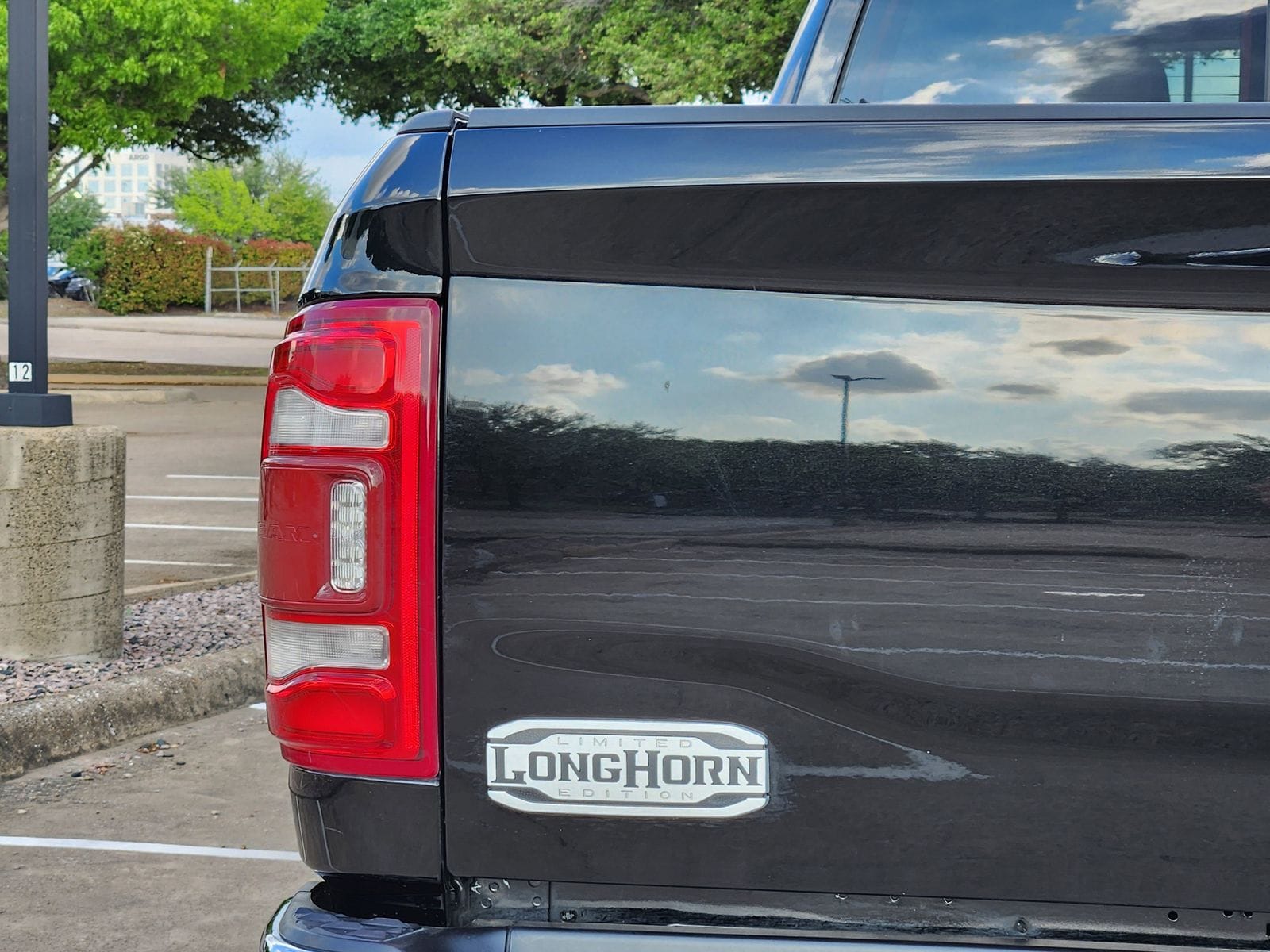 Used 2022 Diamond Black Crystal Pearlcoat Ram Longhorn image 15