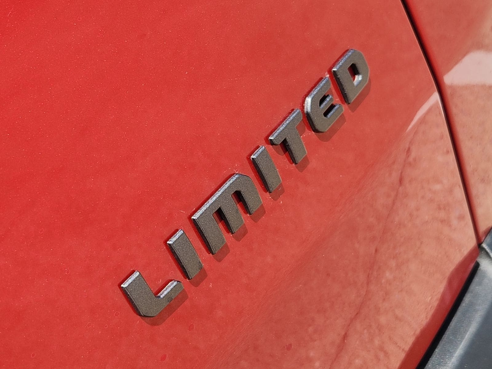 New 2026 Red Hot Pearlcoat Jeep LIMITED 4X4 image 19