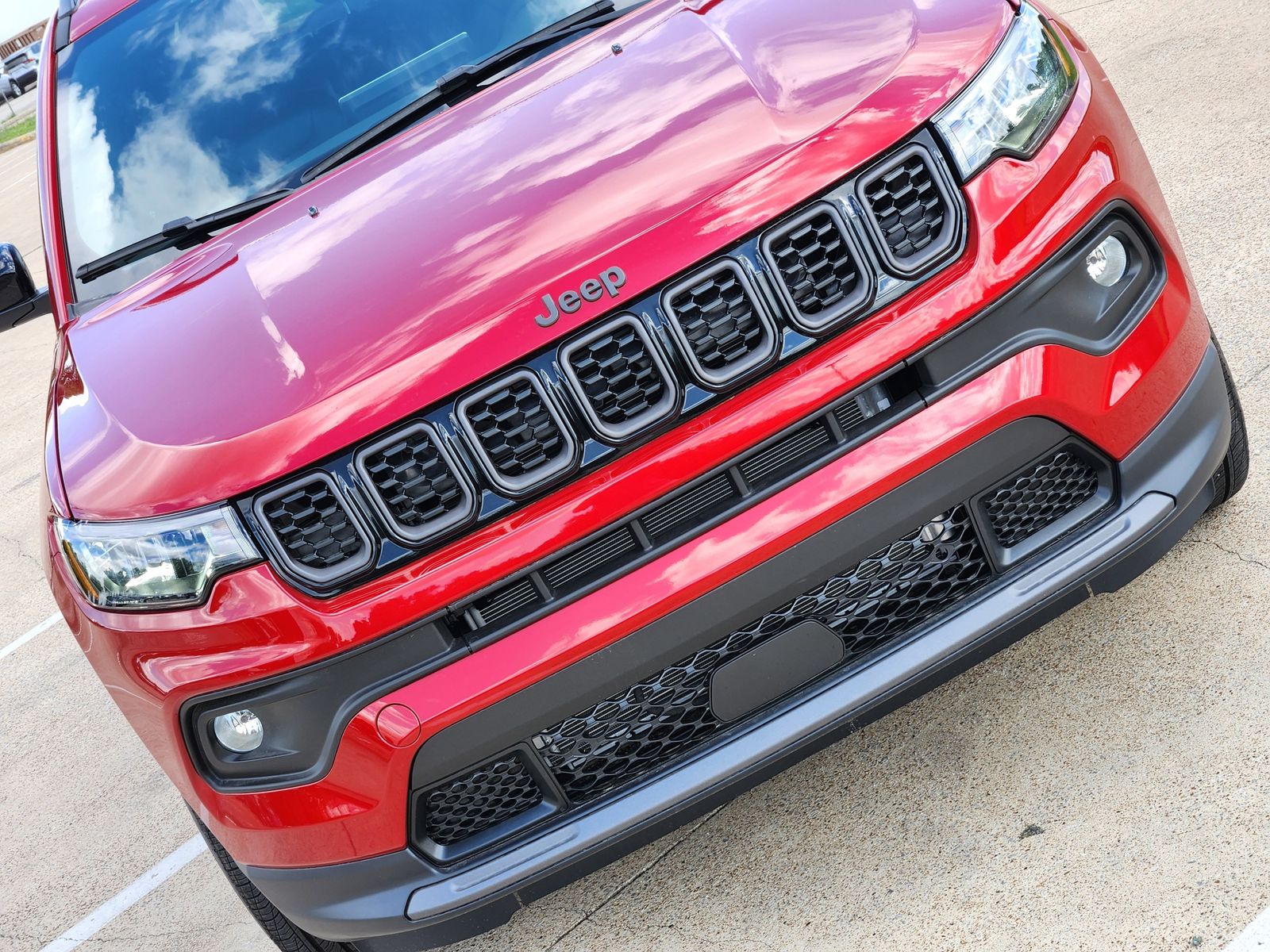 New 2026 Red Hot Pearlcoat Jeep LATITUDE ALTITUDE 4X4 image 14