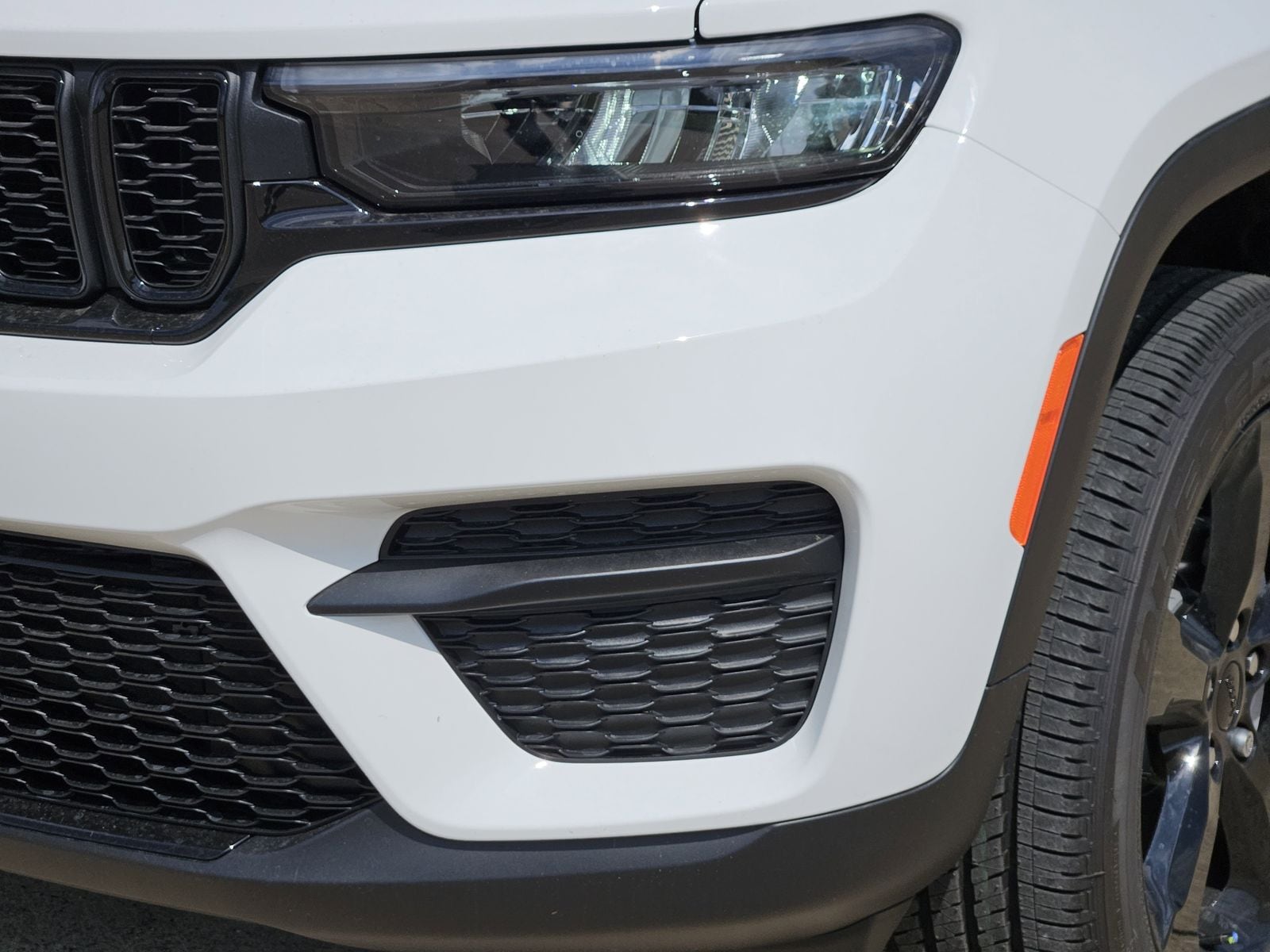 New 2025 Bright White Jeep ALTITUDE X 4X2 image 8