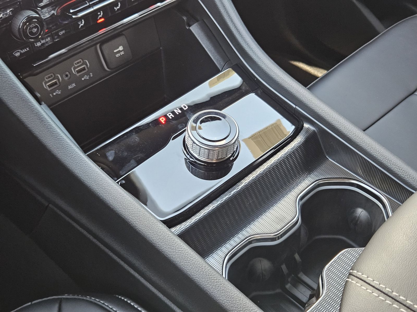 New 2025 Baltic Gray Jeep L LIMITED 4X2 image 21