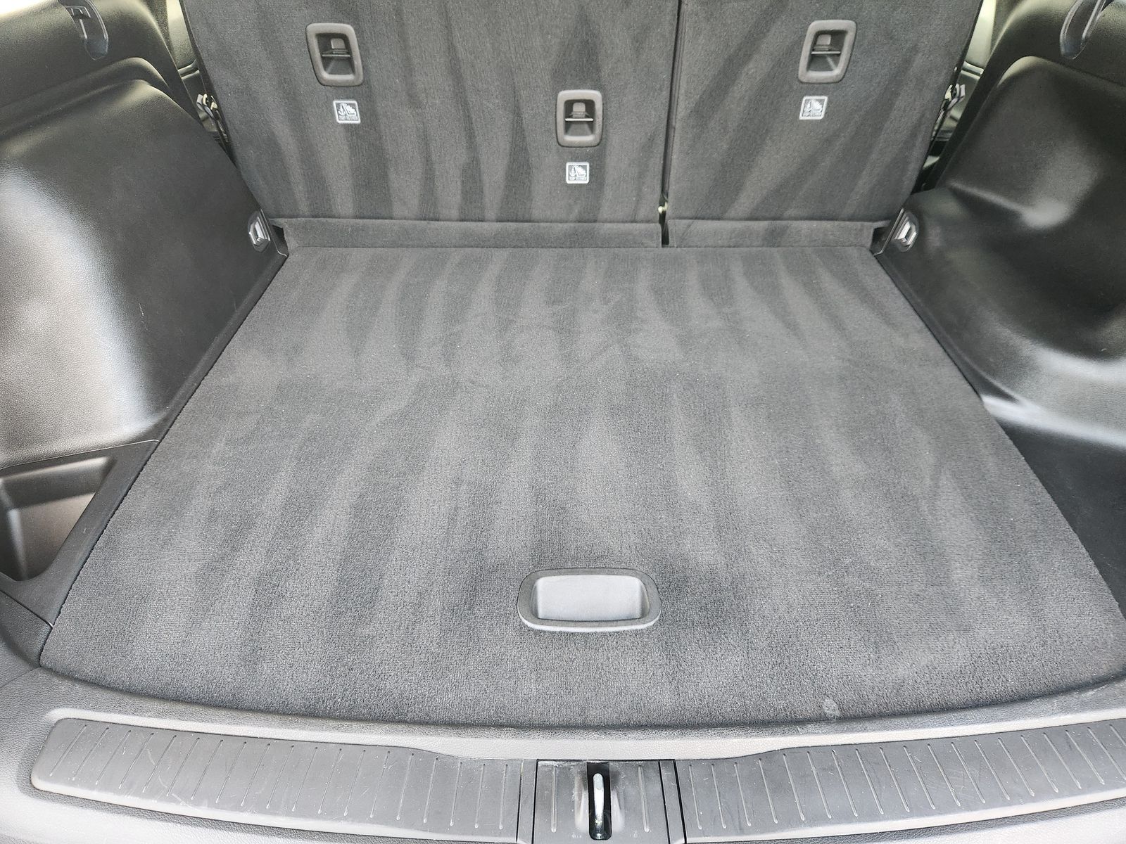 Used 2025 Diamond Black Crystal Pearlcoat Jeep Laredo image 41
