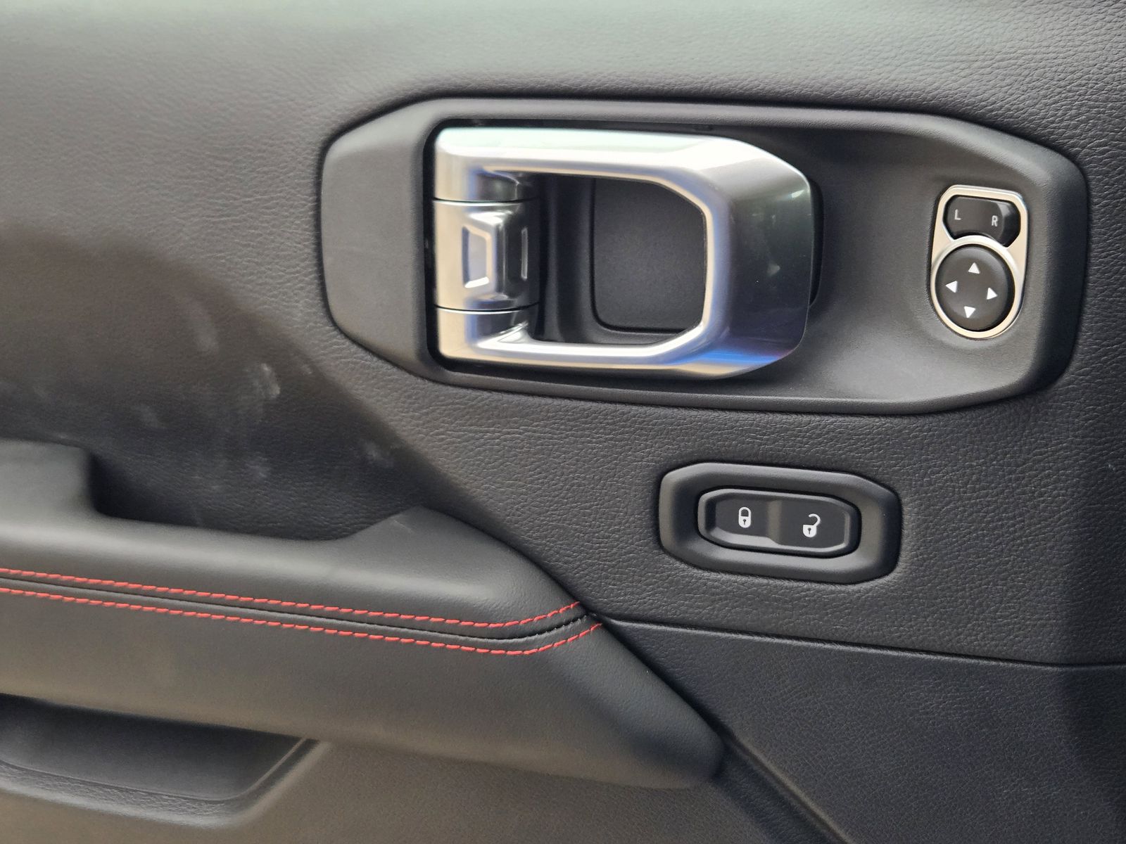 New 2026 Hydro Blue Pearlcoat Jeep 4-DOOR RUBICON image 21