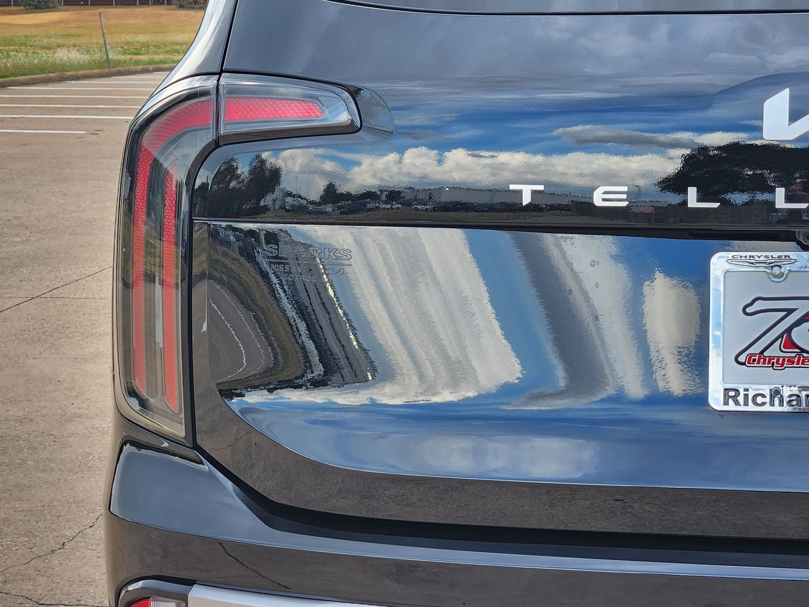 Used 2025 Ebony Black Kia EX image 15