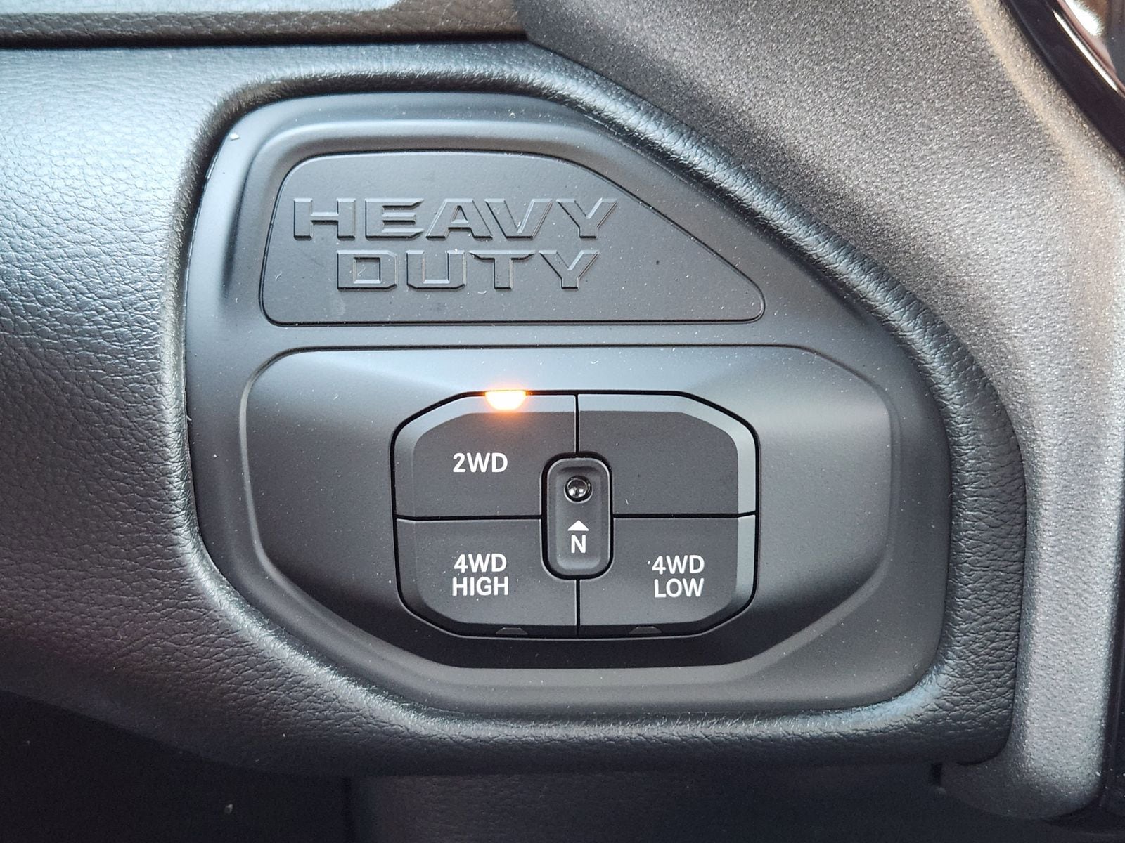 New 2026 Diamond Black Crystal Pearlcoat Ram TRADESMAN CREW CAB 4X4 6