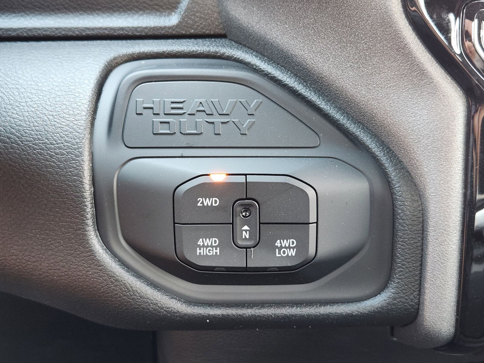 New 2026 Diamond Black Crystal Pearlcoat Ram TRADESMAN CREW CAB 4X4 6