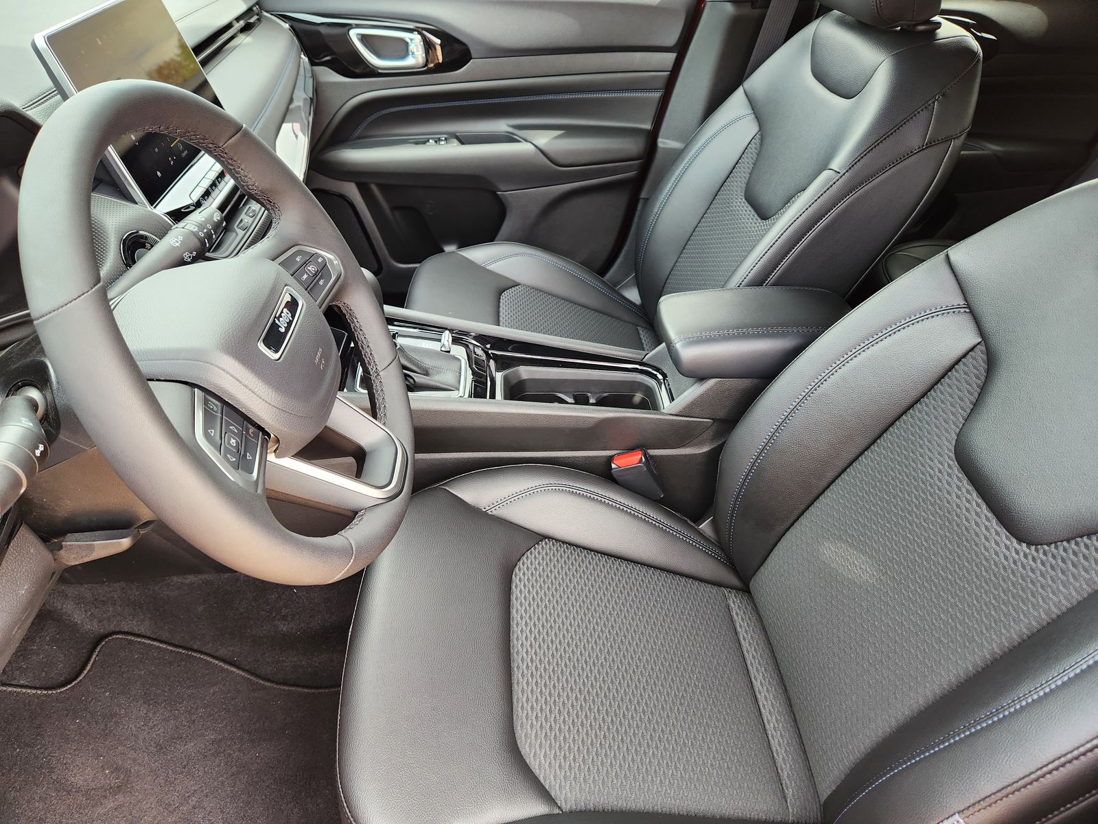 New 2026 Red Hot Pearlcoat Jeep LATITUDE ALTITUDE 4X4 image 22