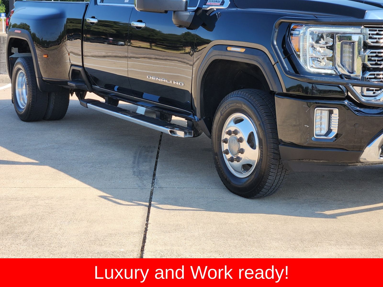 Used 2022 Onyx Black GMC Denali image 11