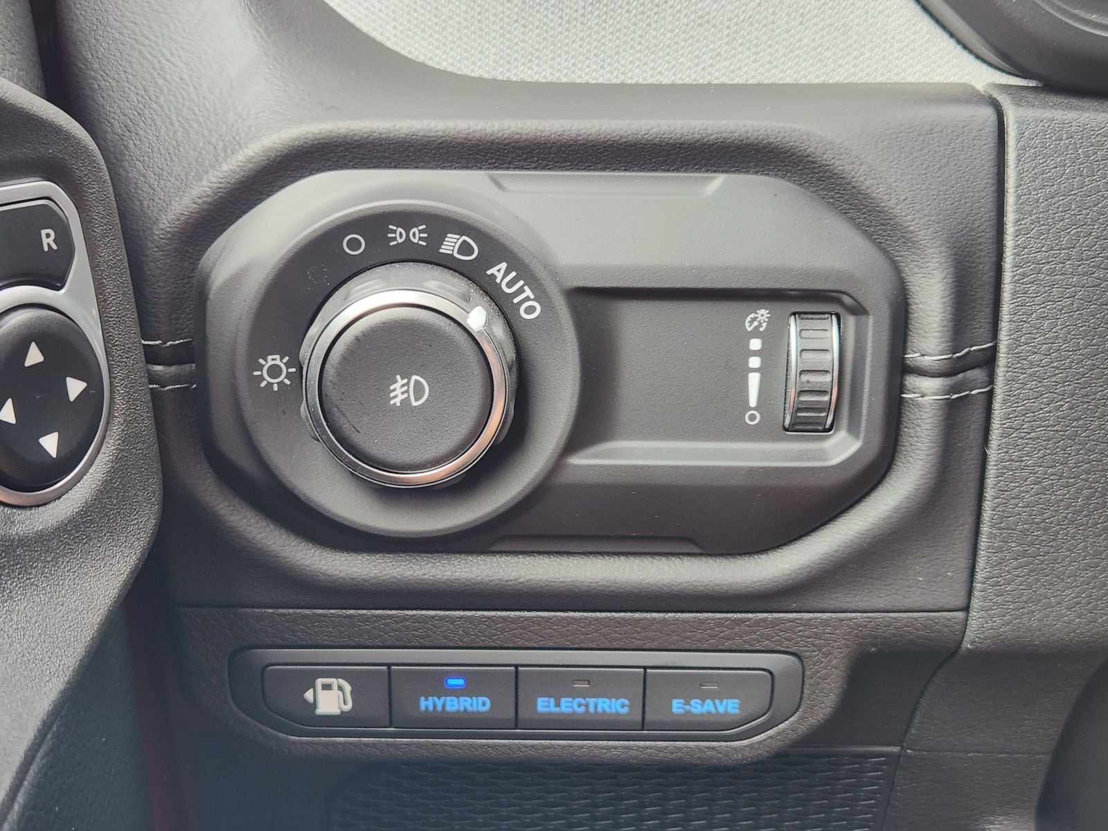 Certified Used 2025 Firecracker Red Jeep Sahara image 31