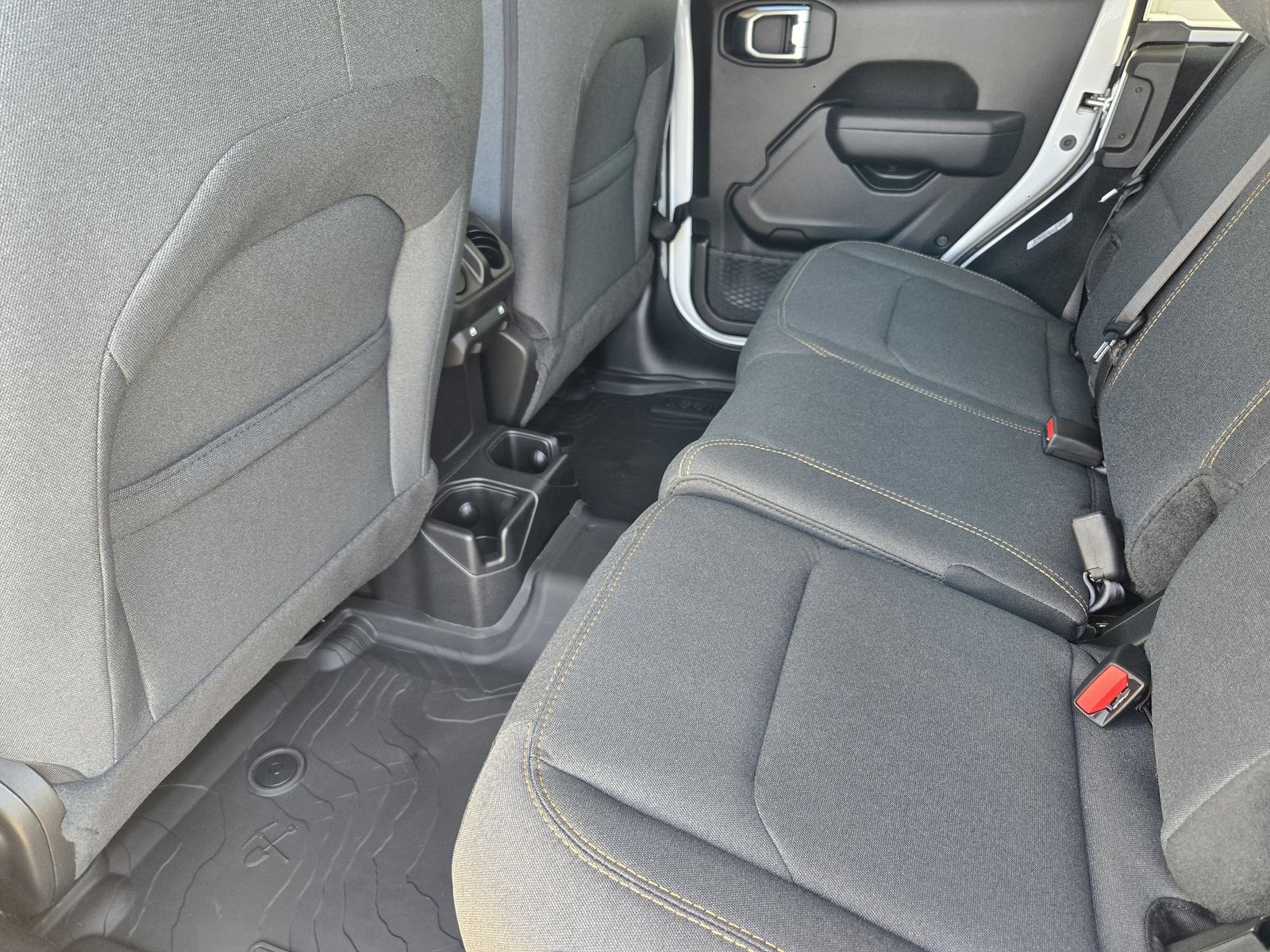 New 2026 Bright White Jeep 4-DOOR SPORT S image 30