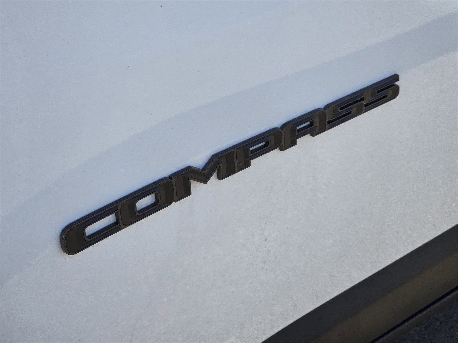 New 2026 Bright White Jeep LATITUDE ALTITUDE 4X4 image 11