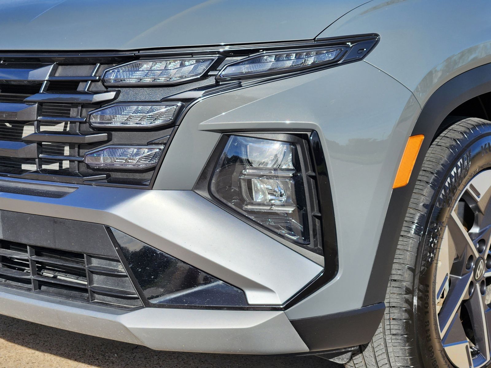 Used 2026 Hampton Gray Hyundai SEL image 10