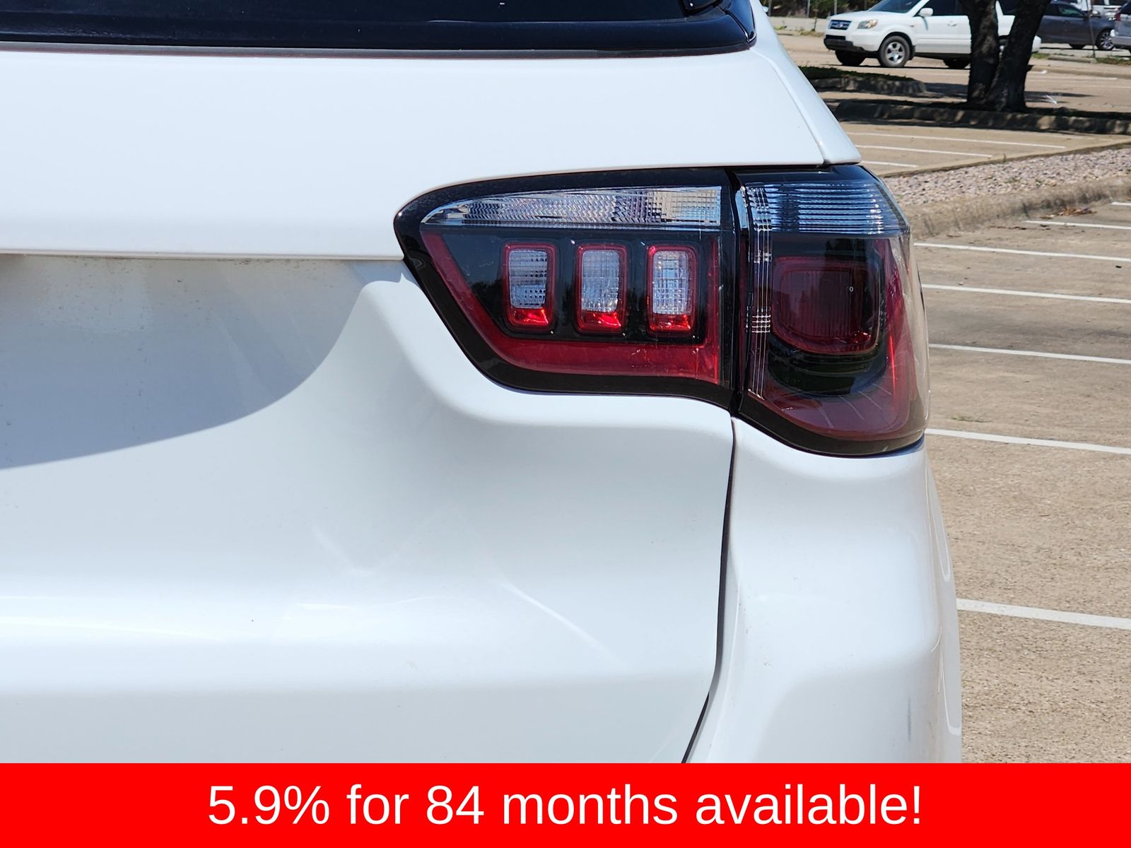 New 2026 Bright White Jeep LATITUDE ALTITUDE 4X4 image 16