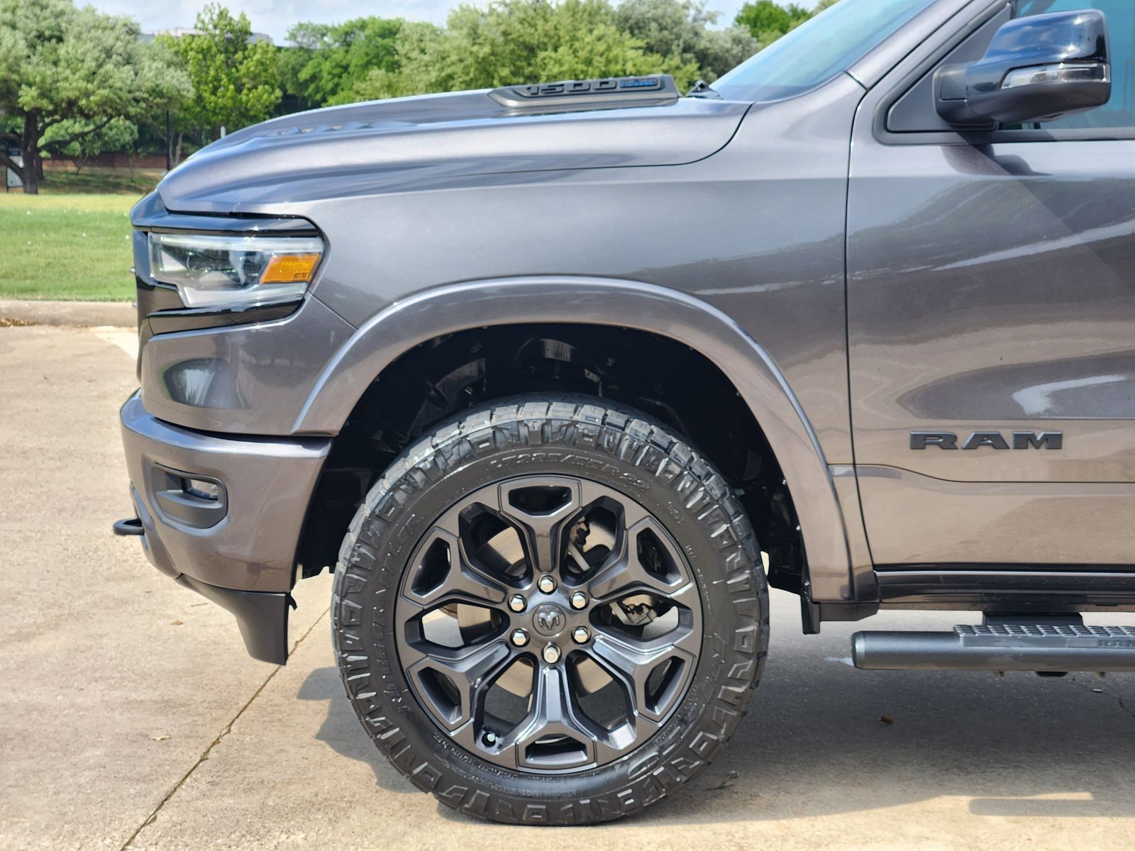 Used 2023 Granite Crystal Ram Limited image 15