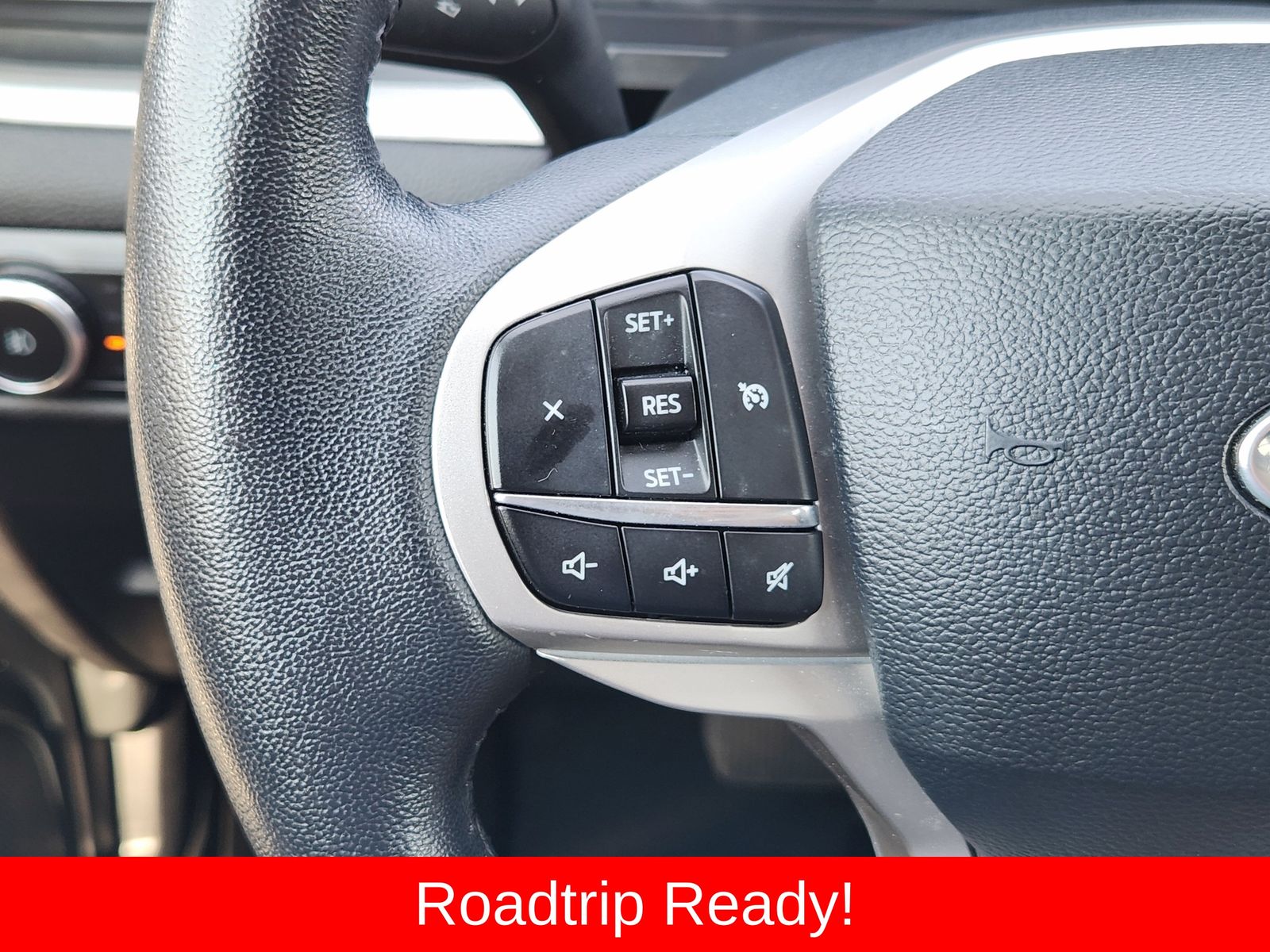 Used 2024 Black Metallic Ford XLT image 38