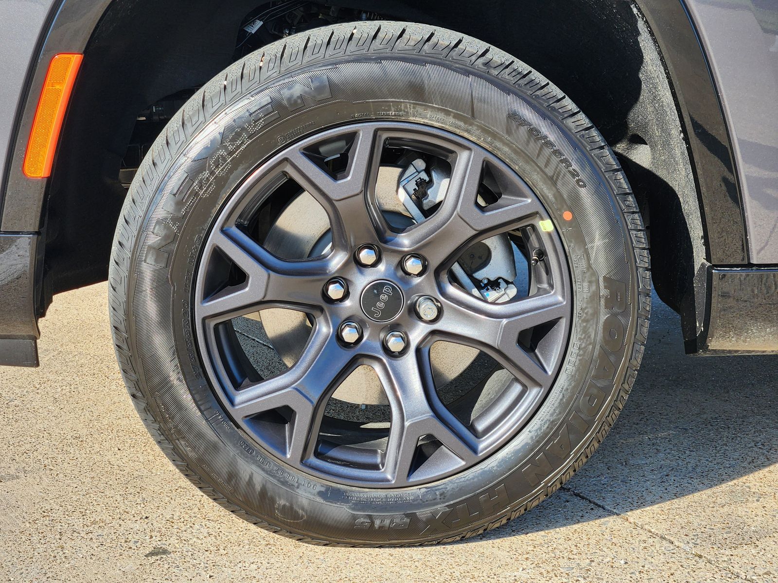 New 2026 Baltic Gray Jeep LIMITED ALTITUDE 4X4 image 20