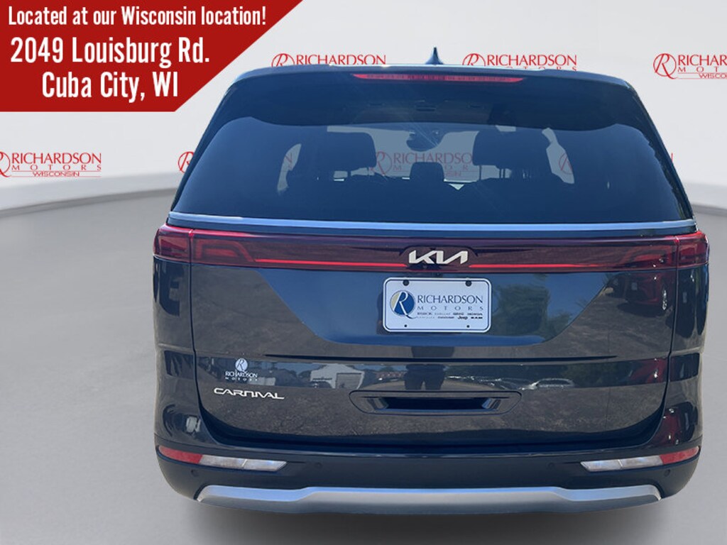 Used 2024 Kia Carnival EX MPV