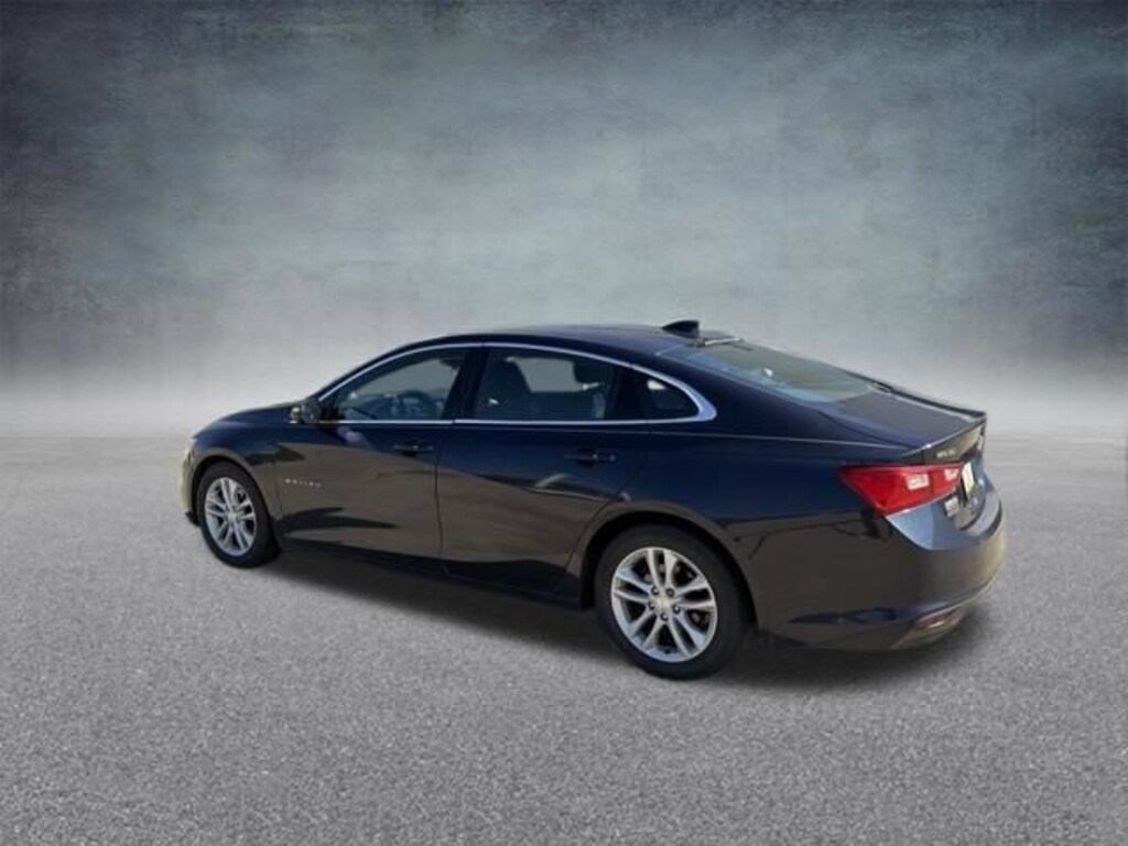 Used 2017 Chevrolet Malibu LT w/1LT Sedan