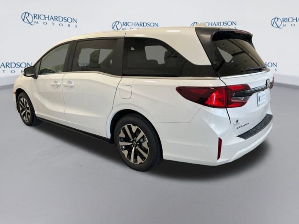 New 2026 Honda Odyssey EX-L Van Passenger